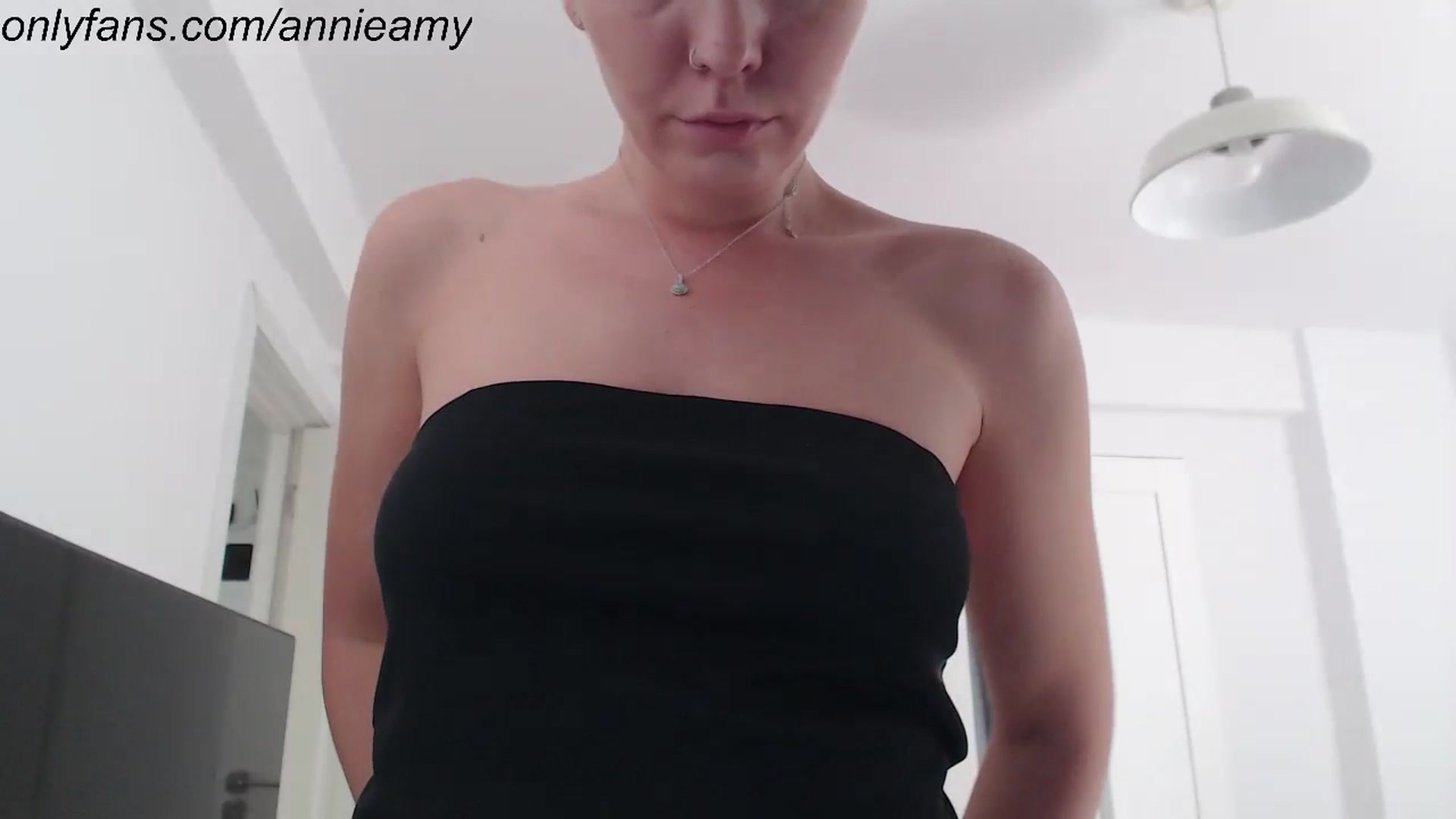 Gallery image thumbnail from Annie_Amy's myfreecams stream on, 08/15/2024, 13:53 image 12 of 20