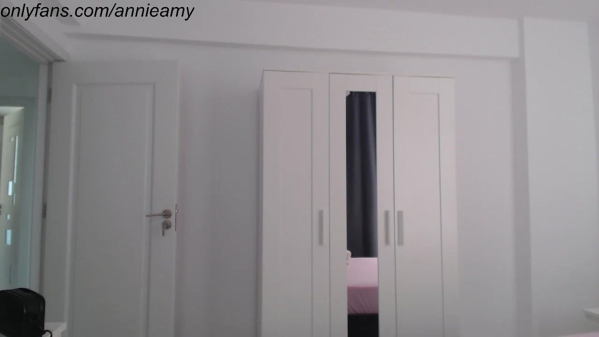 Gallery image thumbnail from Annie_Amy's myfreecams stream on, 08/15/2024, 14:44 image 5 of 20