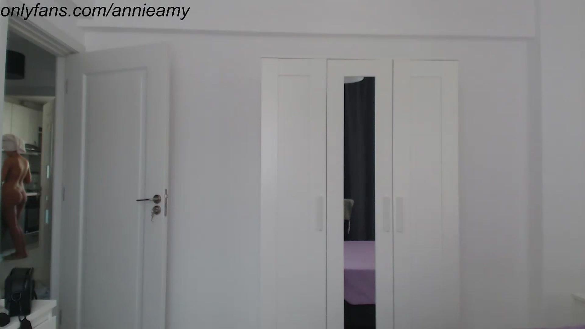 Gallery image thumbnail from Annie_Amy's myfreecams stream on, 08/23/2024, 14:17 image 17 of 20