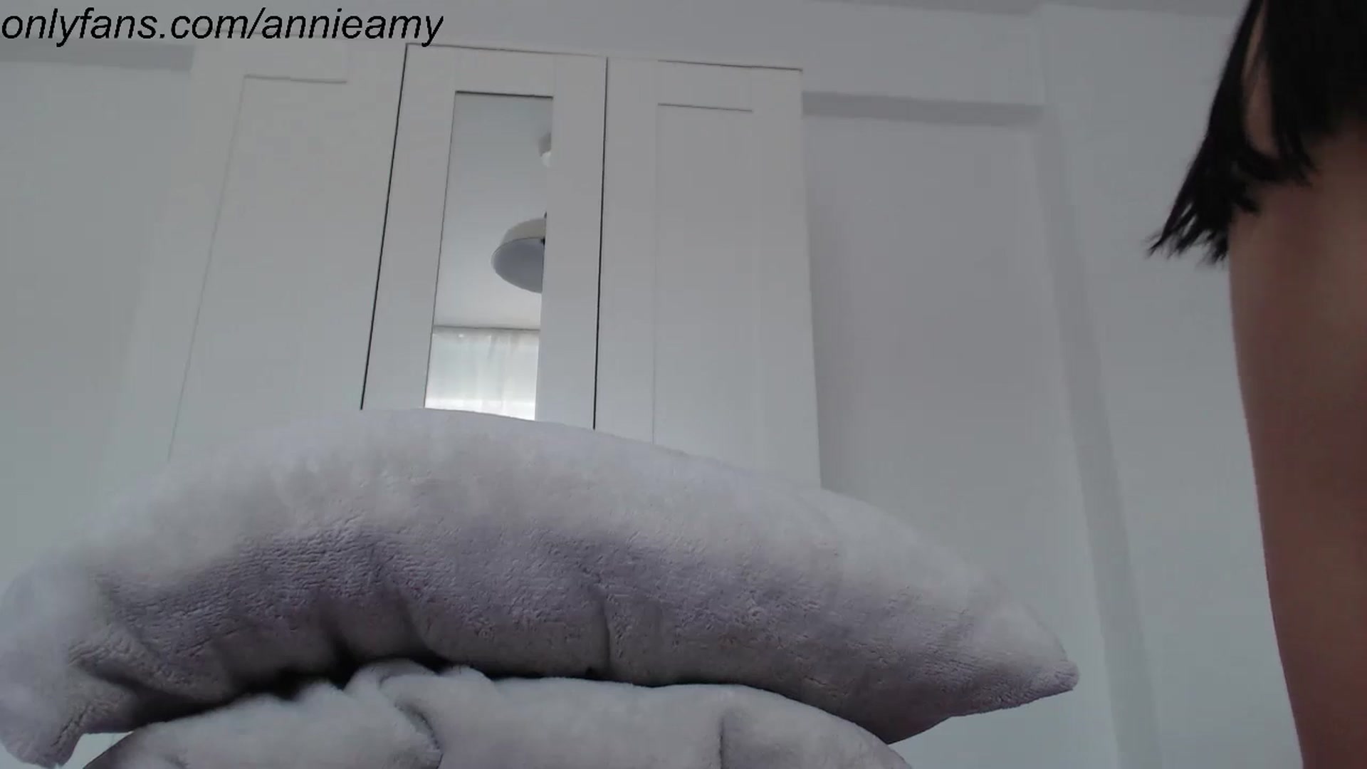Gallery image thumbnail from Annie_Amy's myfreecams stream on, 11/17/2024, 12:41 image 15 of 20