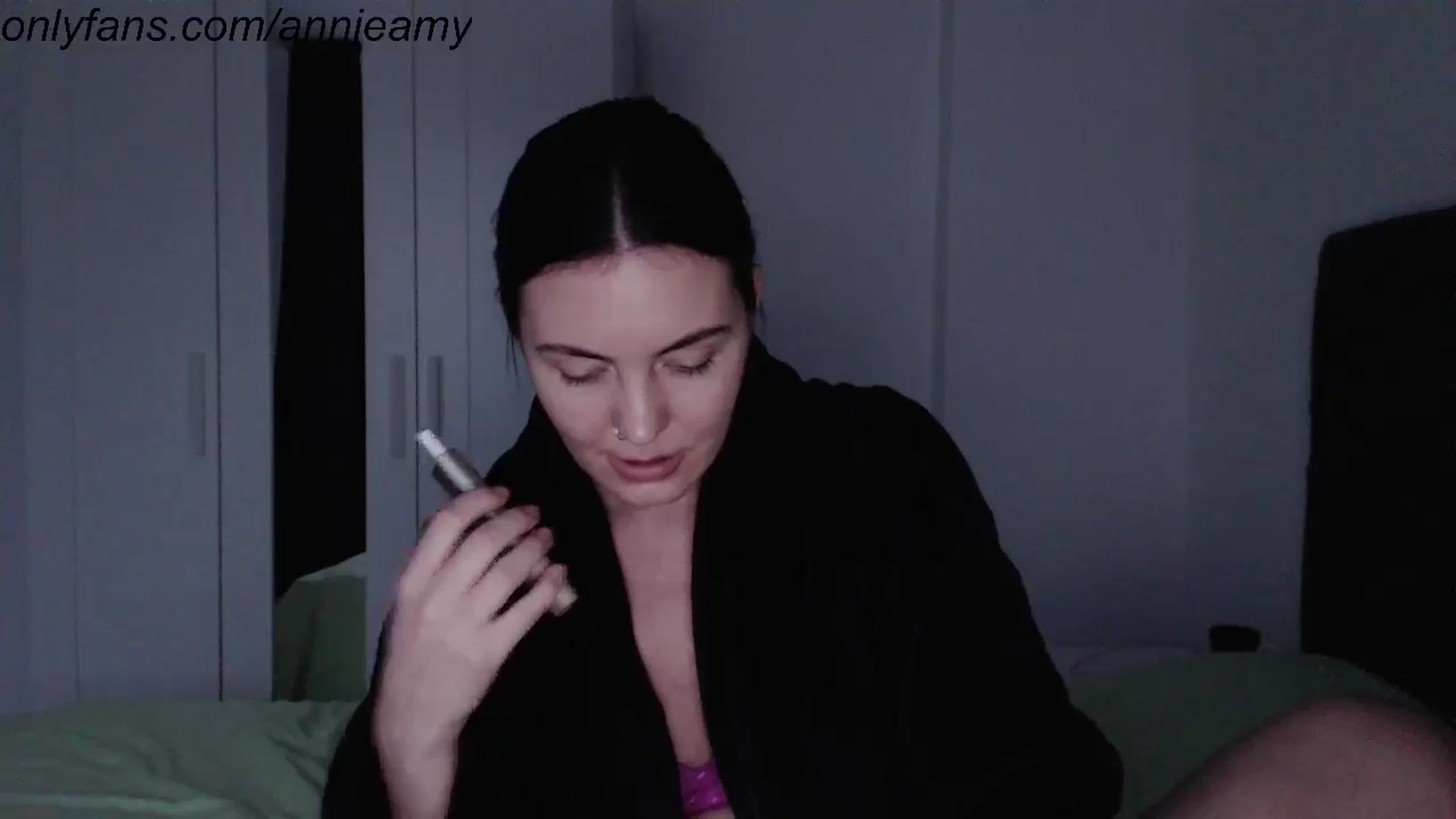 Gallery image thumbnail from Annie_Amy's myfreecams stream on, 12/26/2024, 16:51 image 6 of 20