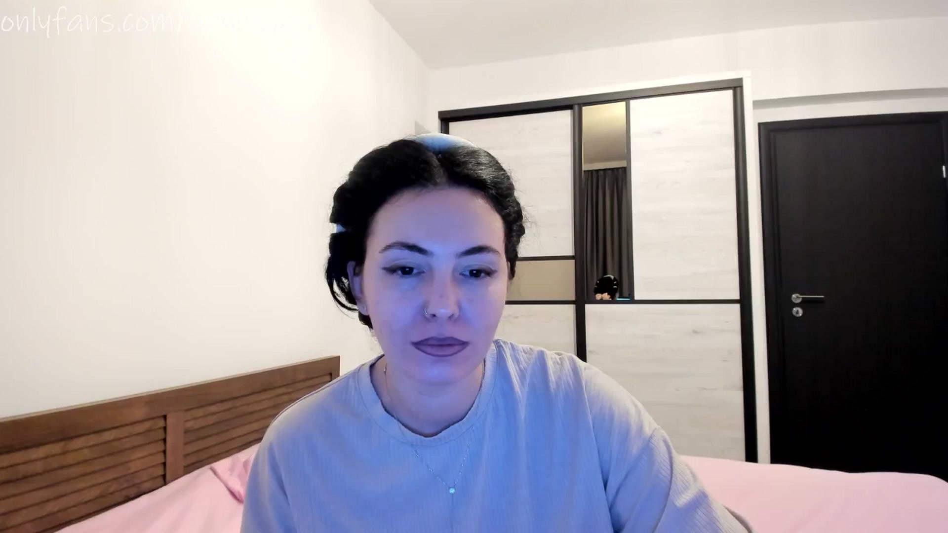 Gallery image thumbnail from Annie_Amy's myfreecams stream on, 12/31/2025, 16:18 image 8 of 20