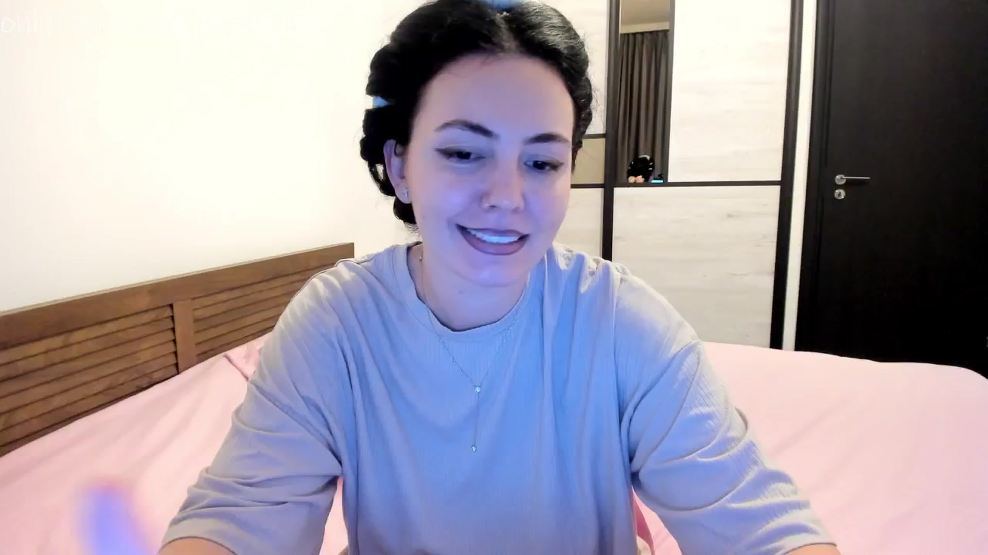 Gallery image thumbnail from Annie_Amy's myfreecams stream on, 12/31/2025, 16:18 image 12 of 20