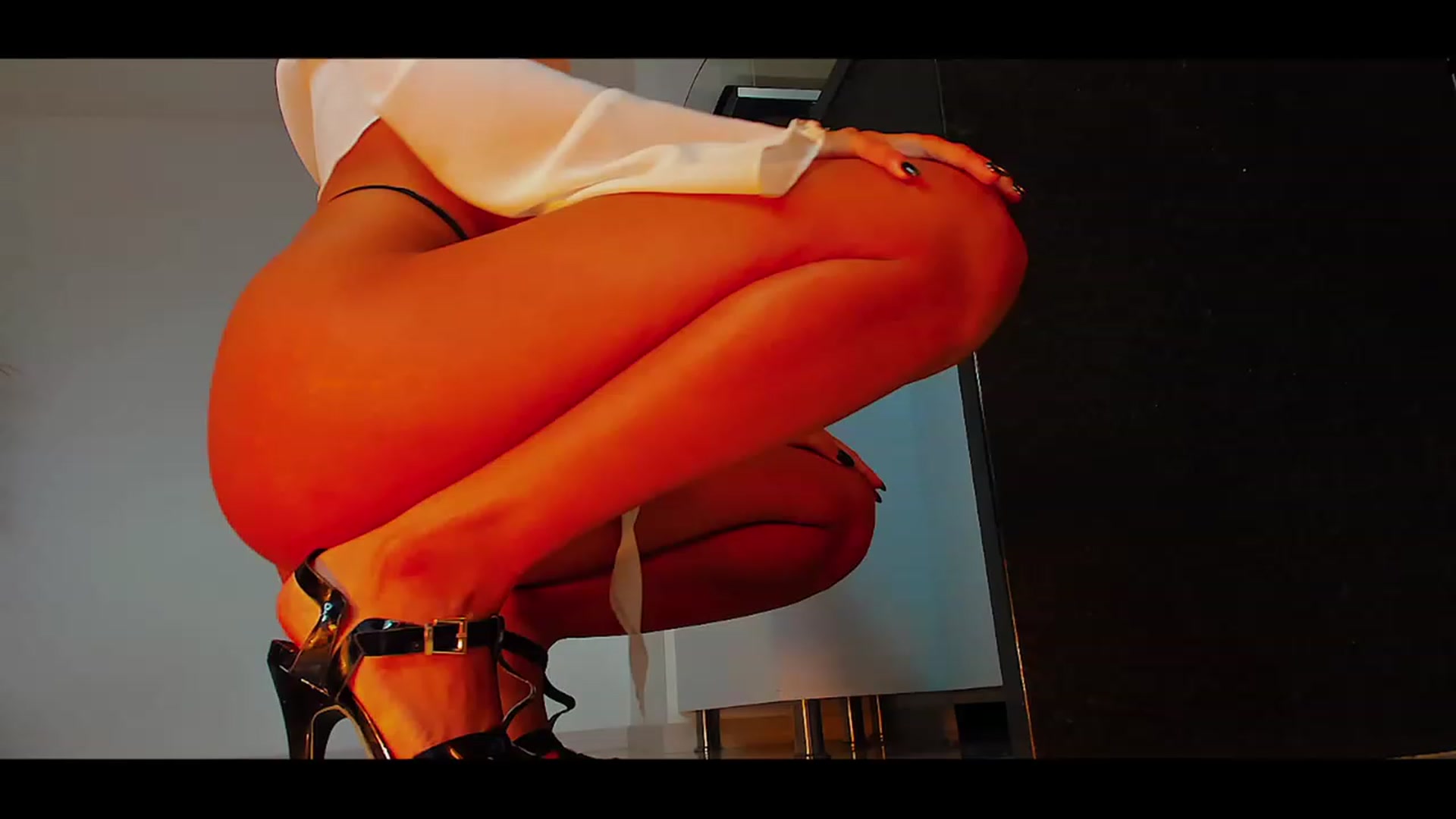 Gallery image thumbnail from Annie_Evans's myfreecams stream on, 11/22/2022, 23:40 image 11 of 20