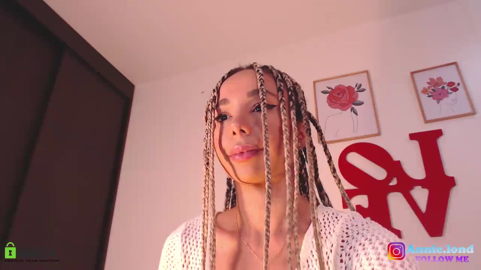 Gallery image thumbnail from Annie_es's myfreecams stream on, 07/13/2023, 16:49 image 3 of 20