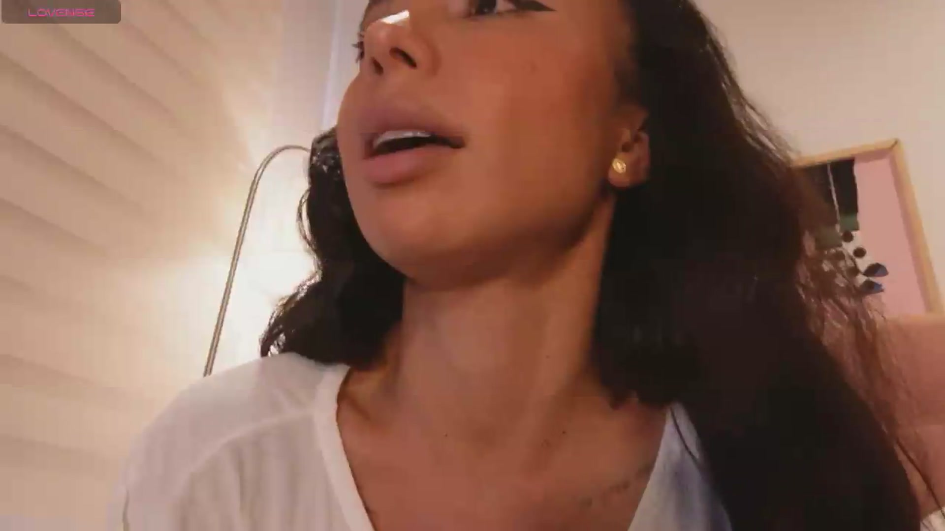 Gallery image thumbnail from Annie_es's myfreecams stream on, 05/31/2026, 16:40 image 20 of 20
