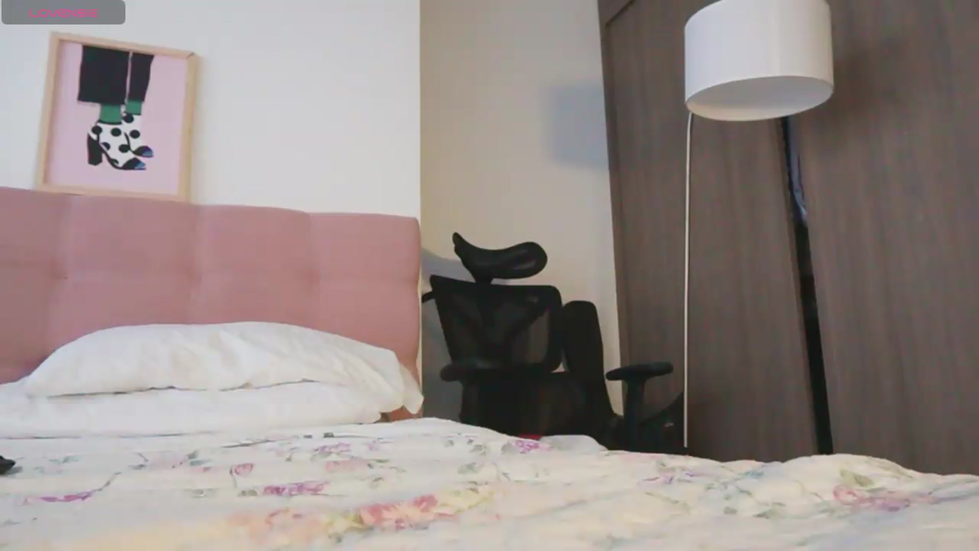 Gallery image thumbnail from Annie_es's myfreecams stream on, 06/28/2026, 14:16 image 19 of 20