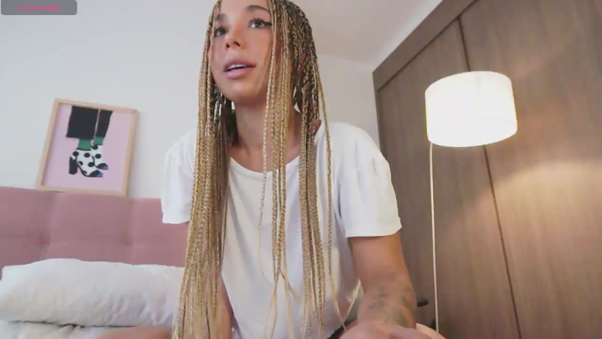 Gallery image thumbnail from Annie_es's myfreecams stream on, 06/29/2026, 13:03 image 15 of 20