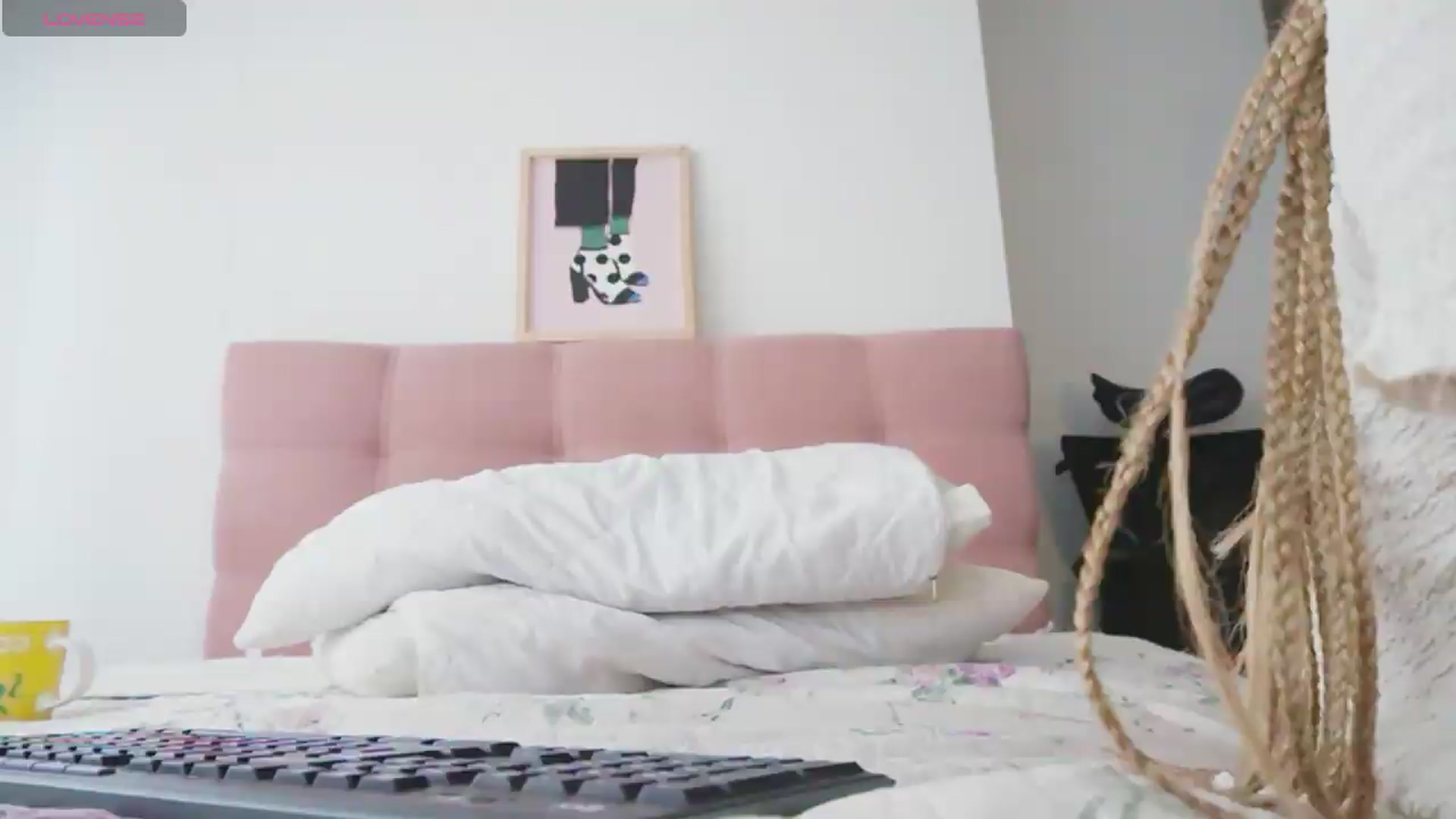 Gallery image thumbnail from Annie_es's myfreecams stream on, 06/30/2026, 16:20 image 7 of 20