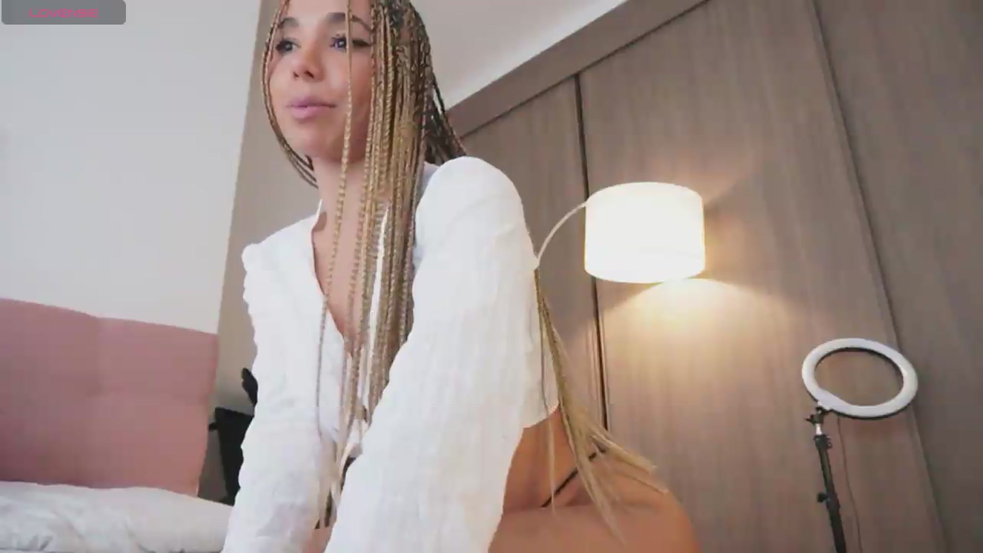 Gallery image thumbnail from Annie_es's myfreecams stream on, 07/04/2026, 14:56 image 19 of 20