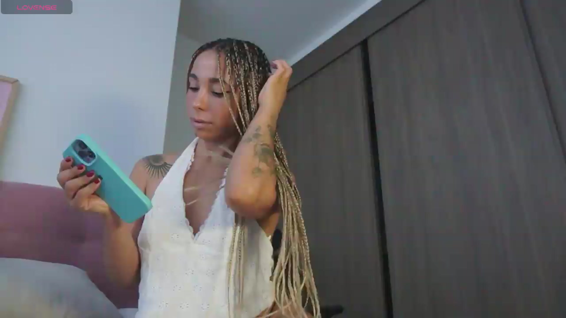 Gallery image thumbnail from Annie_es's myfreecams stream on, 07/07/2026, 15:20 image 6 of 20