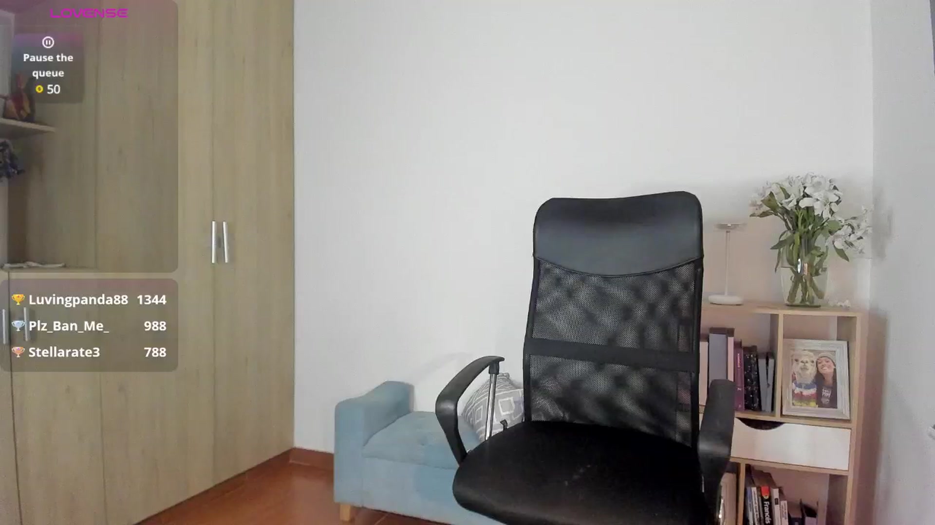 Gallery image thumbnail from Annie_lu's myfreecams stream on, 11/19/2024, 22:31 image 20 of 20