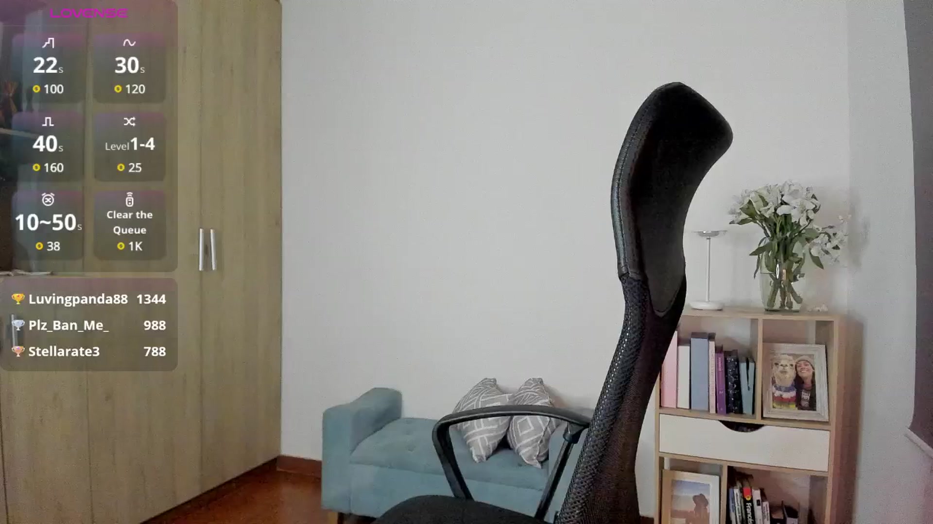 Gallery image thumbnail from Annie_lu's myfreecams stream on, 11/19/2024, 23:23 image 5 of 20