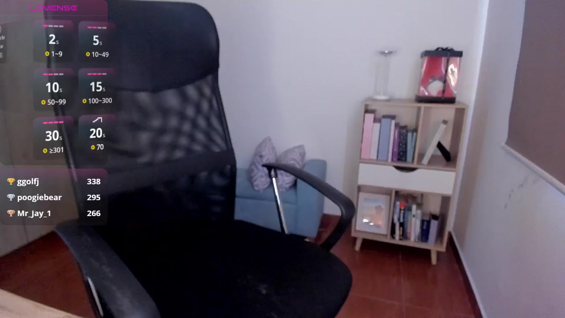 Gallery image thumbnail from Annie_lu's myfreecams stream on, 12/03/2024, 20:50 image 19 of 20