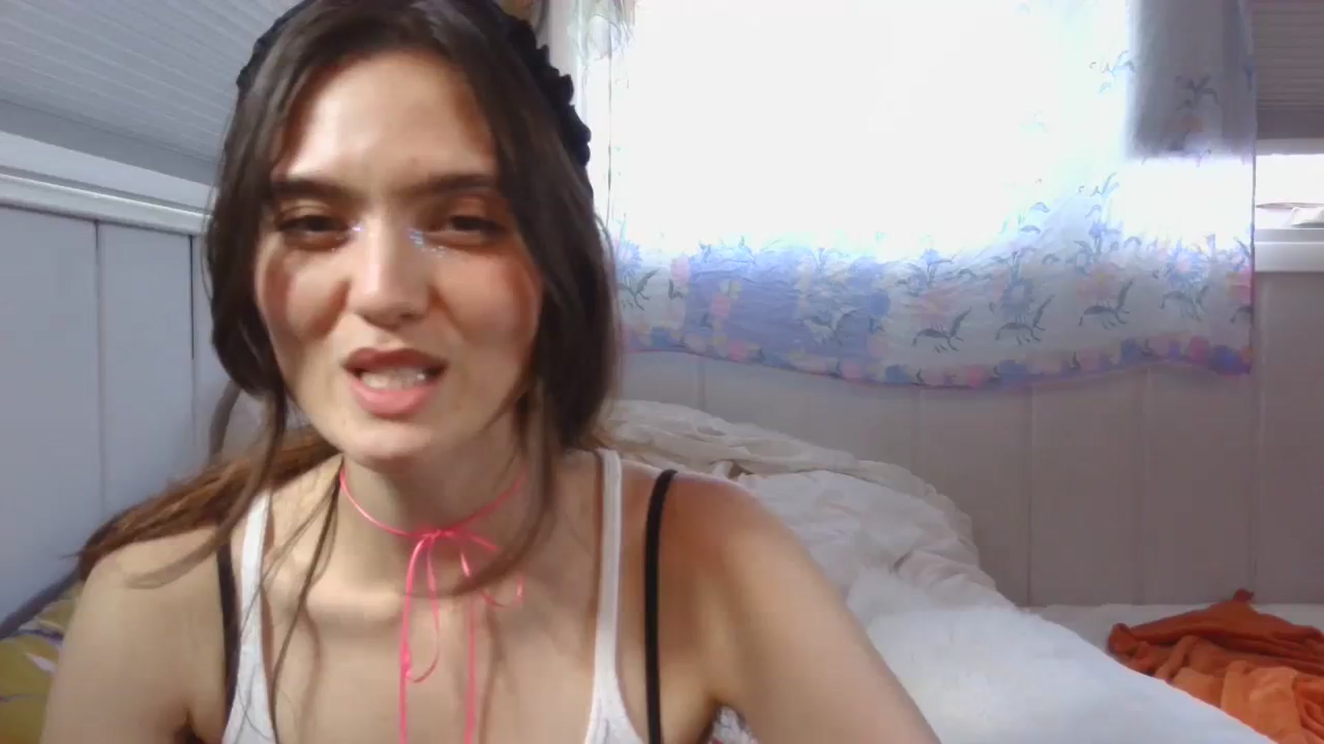 Gallery image thumbnail from Annie_thing4u's myfreecams stream on, 08/05/2023, 01:35 image 6 of 20