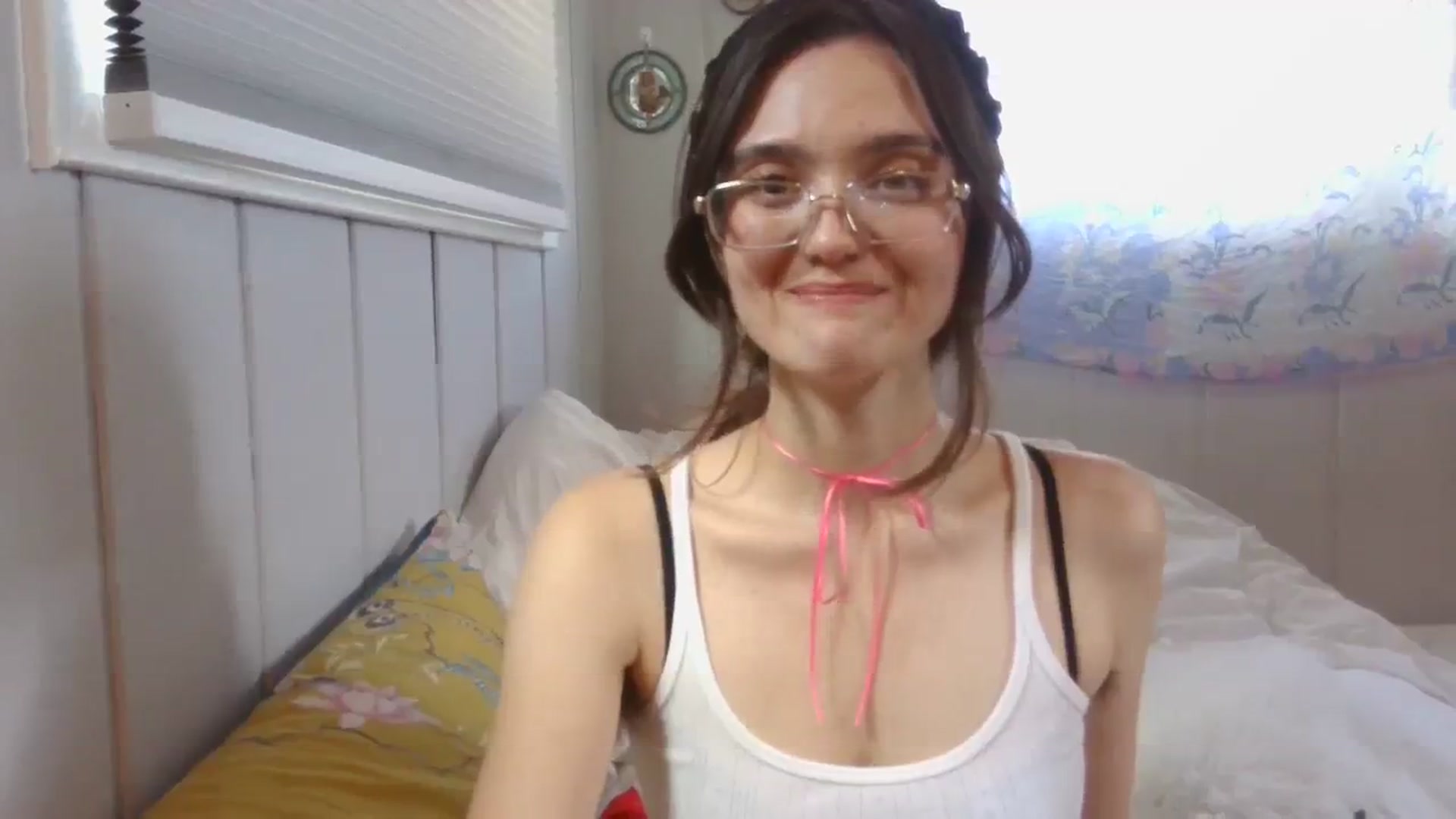 Gallery image thumbnail from Annie_thing4u's myfreecams stream on, 08/05/2023, 01:35 image 15 of 20