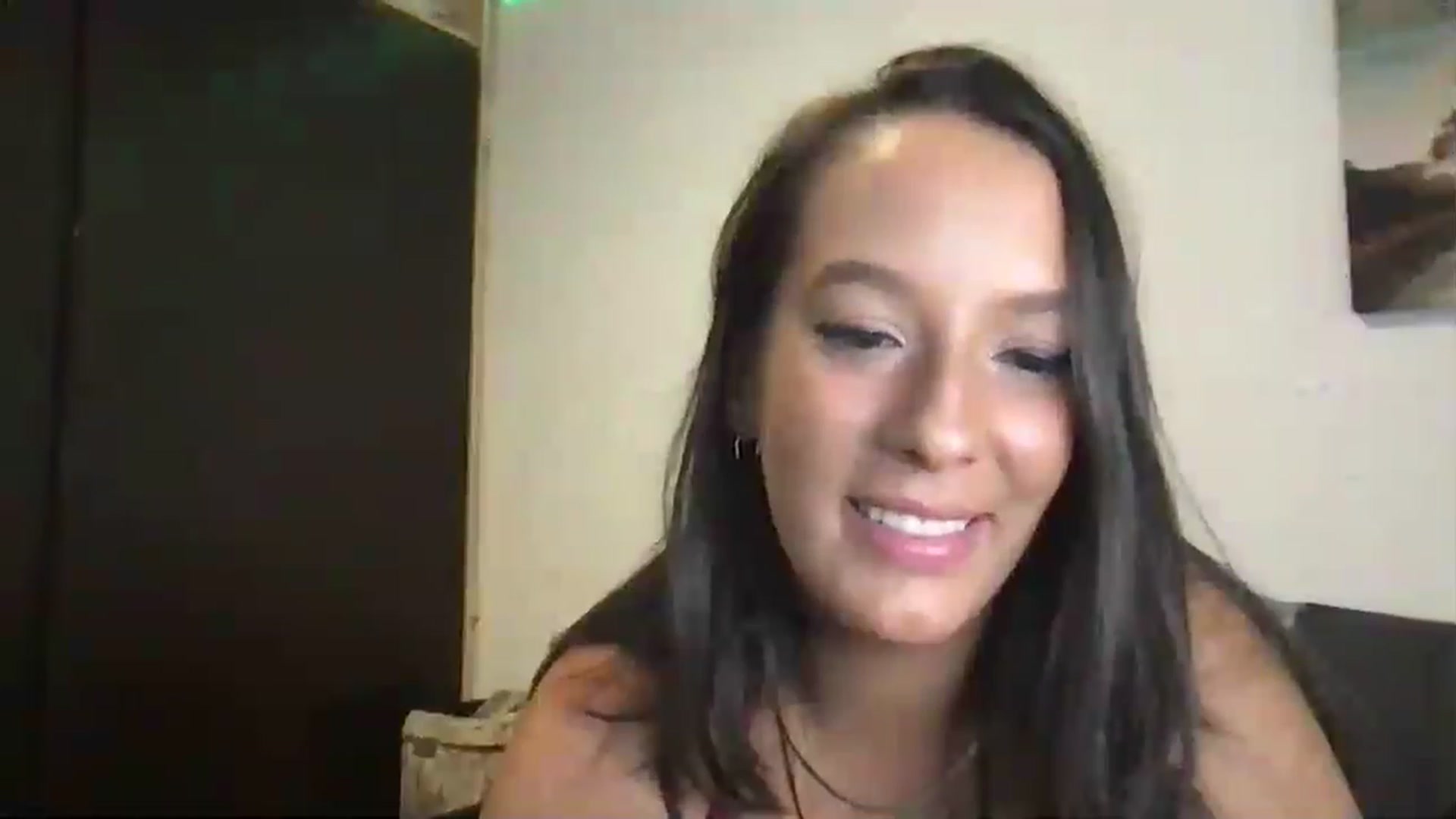 Gallery image thumbnail from AnnisRoom's myfreecams stream on, 06/30/2023, 04:55 image 15 of 20