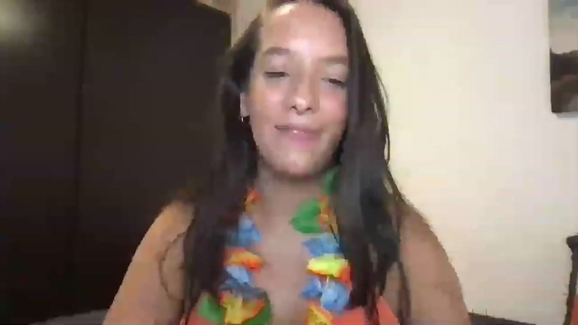 Gallery image thumbnail from AnnisRoom's myfreecams stream on, 07/04/2023, 06:30 image 6 of 20