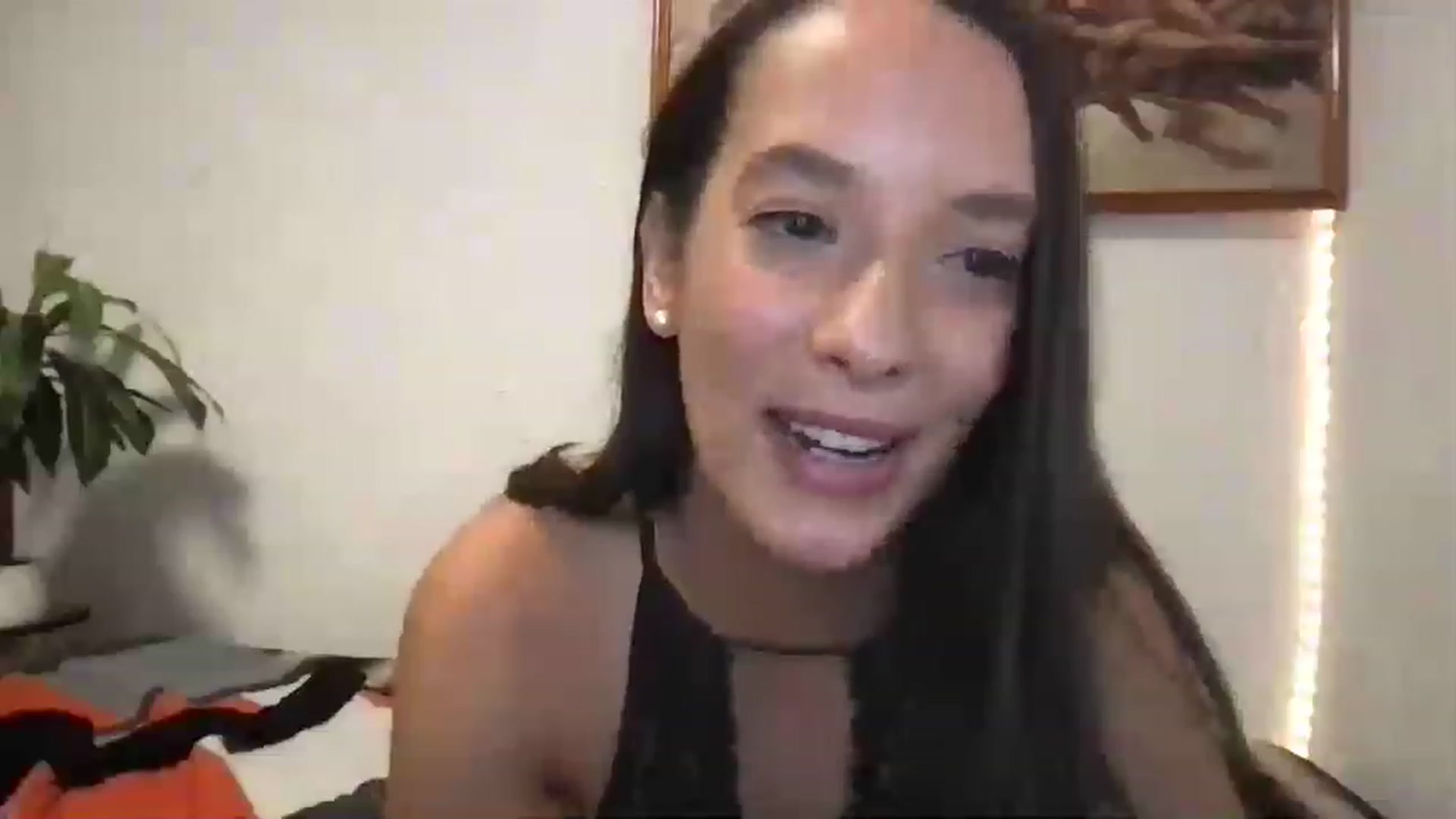 Gallery image thumbnail from AnnisRoom's myfreecams stream on, 07/05/2023, 04:40 image 15 of 20