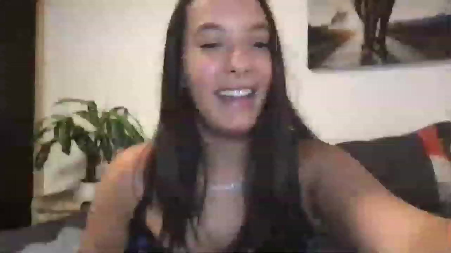 Gallery image thumbnail from AnnisRoom's myfreecams stream on, 07/12/2023, 02:51 image 4 of 20