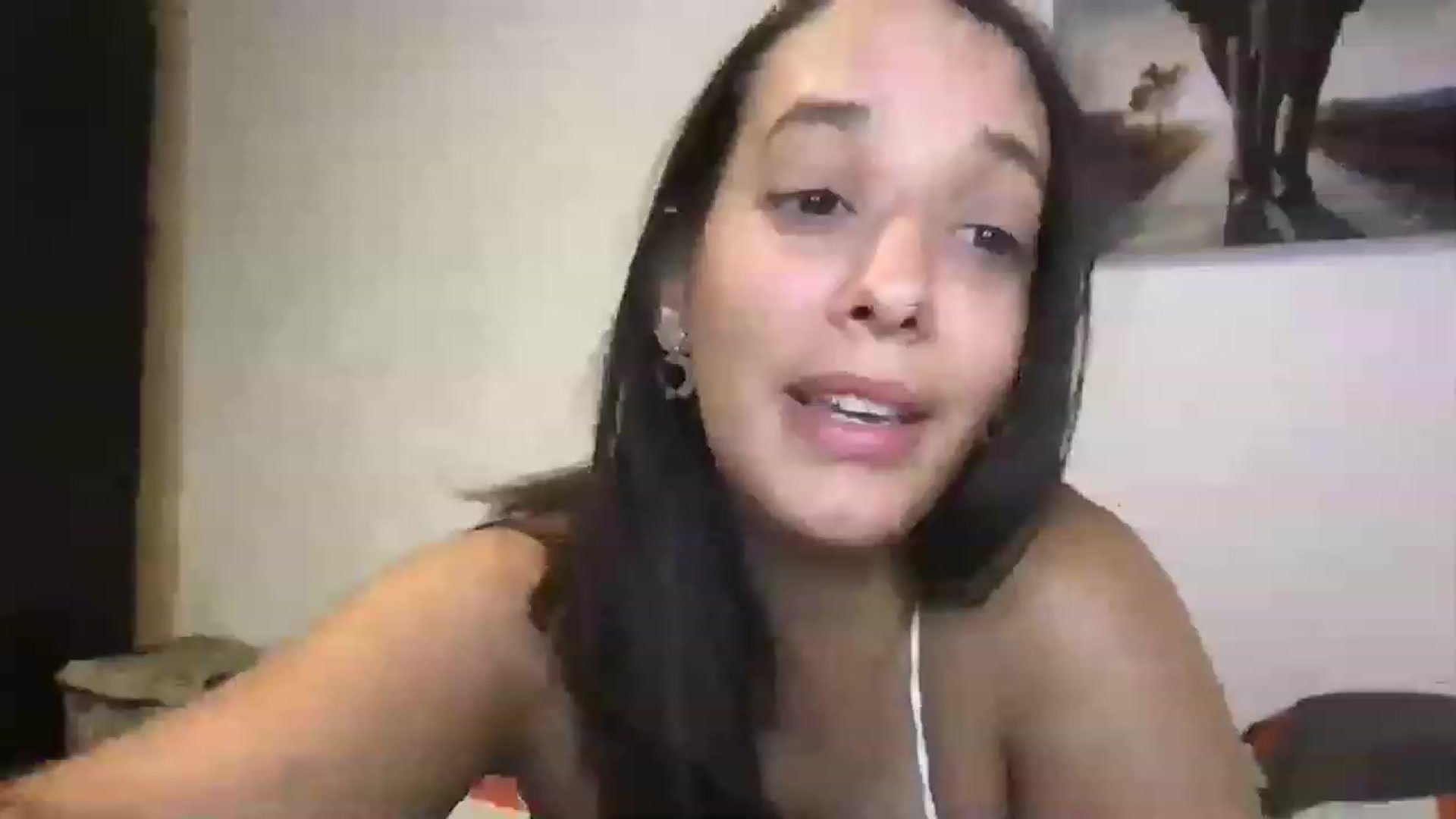 Gallery image thumbnail from AnnisRoom's myfreecams stream on, 07/14/2023, 06:40 image 19 of 20