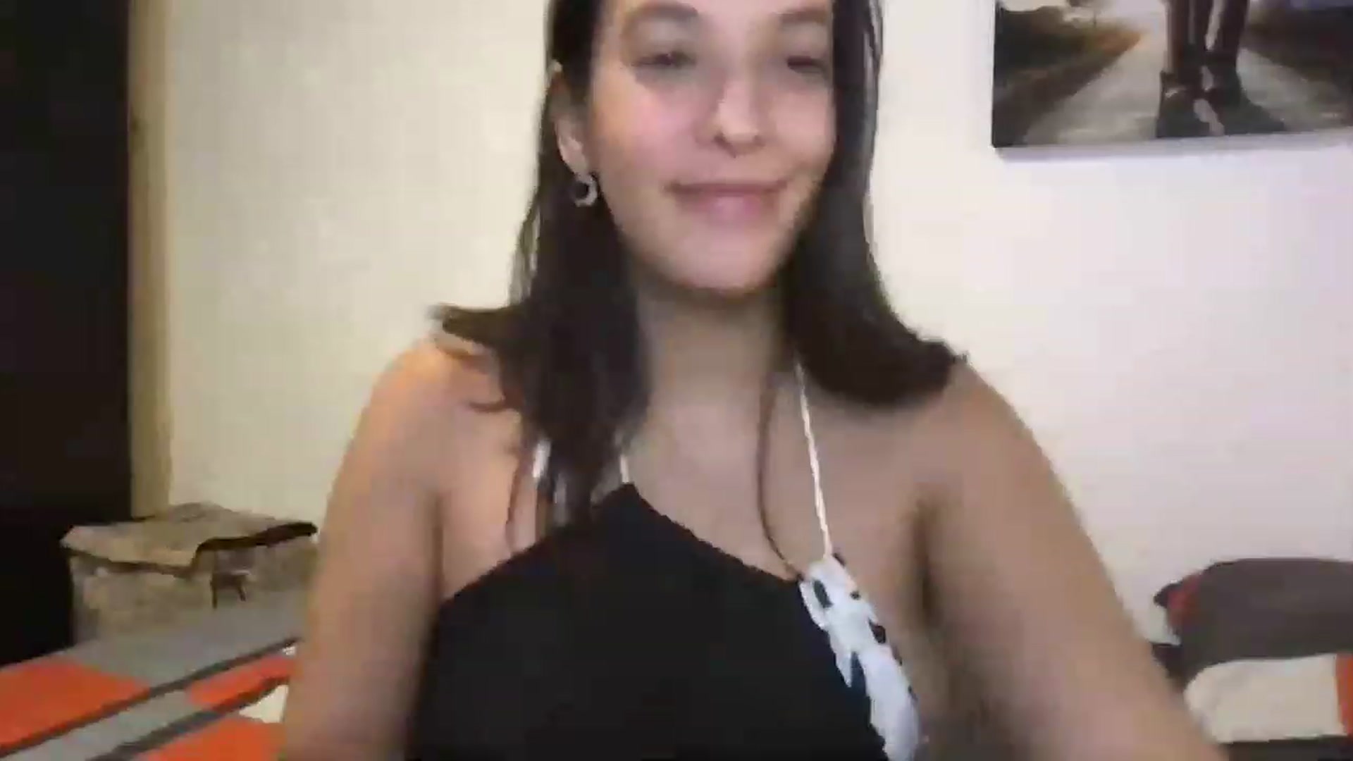 Gallery image thumbnail from AnnisRoom's myfreecams stream on, 07/14/2023, 06:40 image 17 of 20