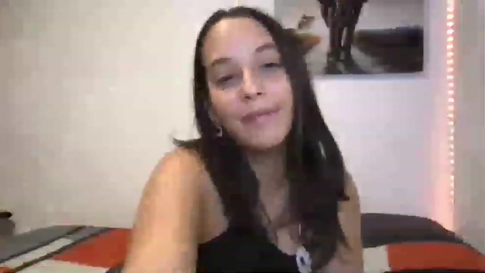 Gallery image thumbnail from AnnisRoom's myfreecams stream on, 07/14/2023, 06:40 image 20 of 20