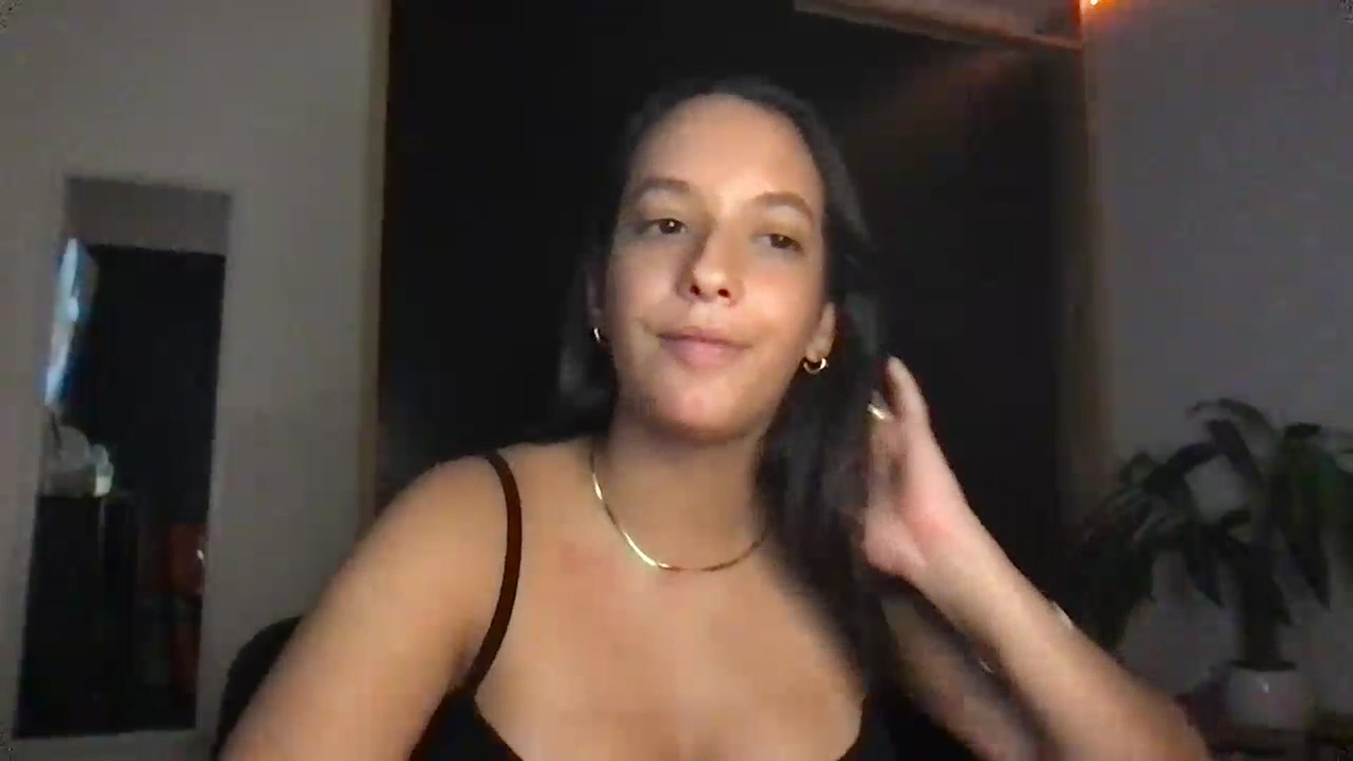 Gallery image thumbnail from AnnisRoom's myfreecams stream on, 07/18/2023, 03:47 image 7 of 20