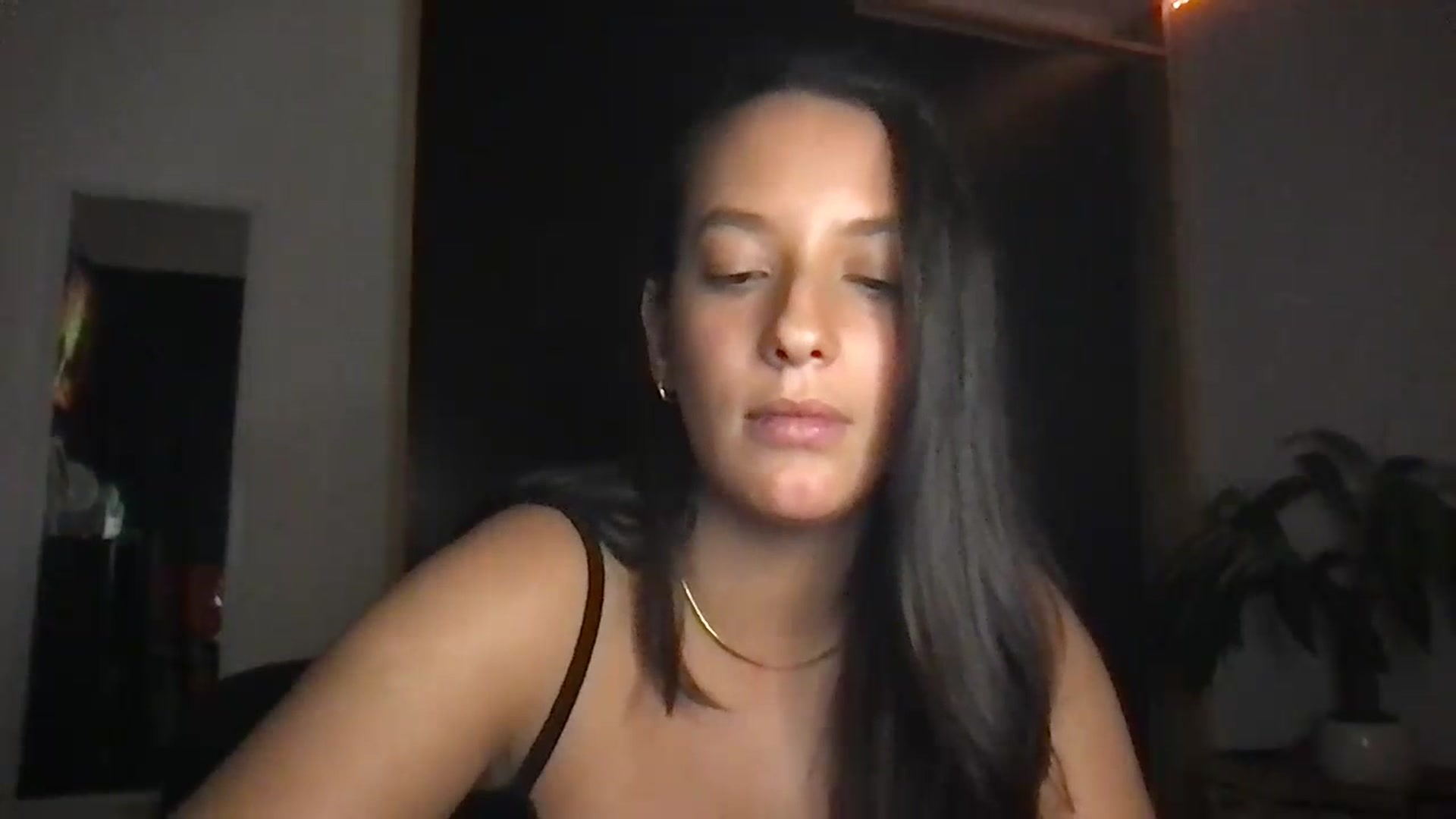 Gallery image thumbnail from AnnisRoom's myfreecams stream on, 07/18/2023, 03:47 image 13 of 20