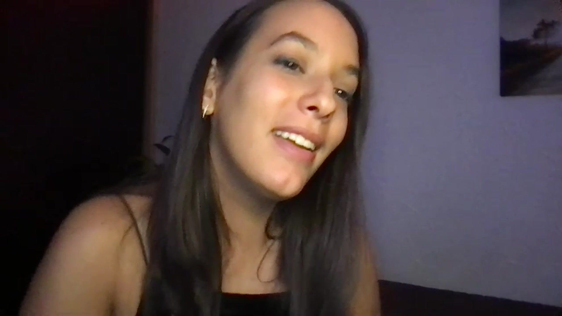 Gallery image thumbnail from AnnisRoom's myfreecams stream on, 07/19/2023, 09:34 image 13 of 20