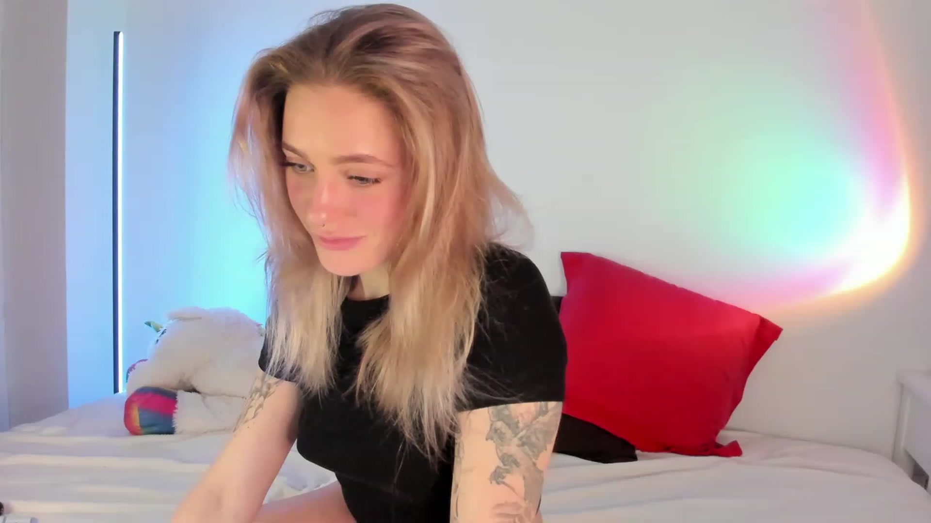 Gallery image thumbnail from Annjoy's myfreecams stream on, 03/24/2023, 10:11 image 13 of 20