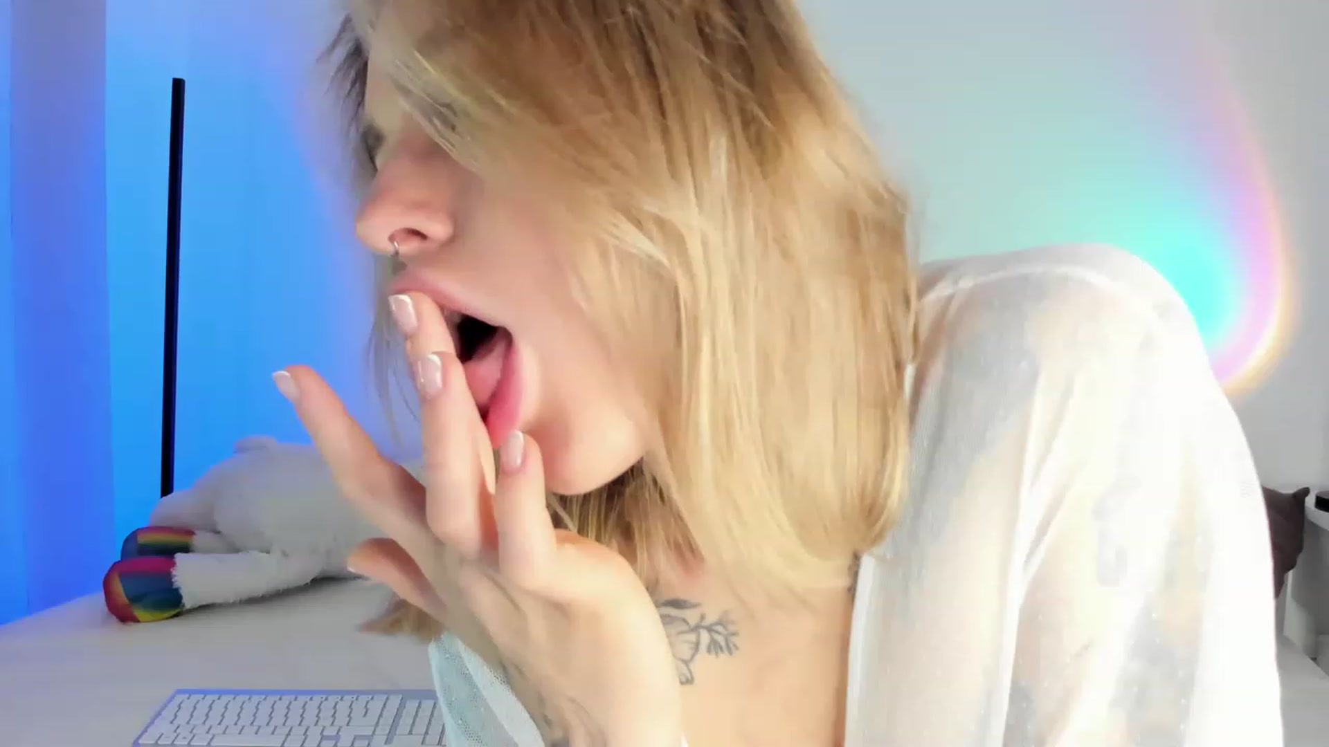 Gallery image thumbnail from Annjoy's myfreecams stream on, 04/13/2023, 05:37 image 18 of 20