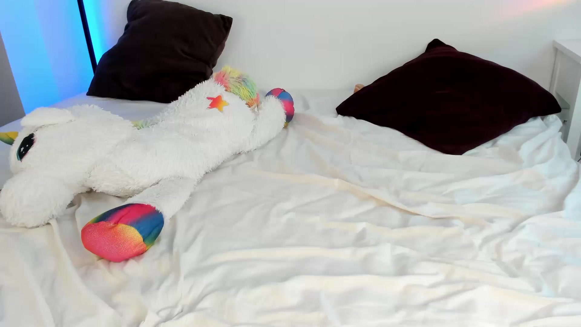 Gallery image thumbnail from Annjoy's myfreecams stream on, 06/10/2023, 10:04 image 6 of 20