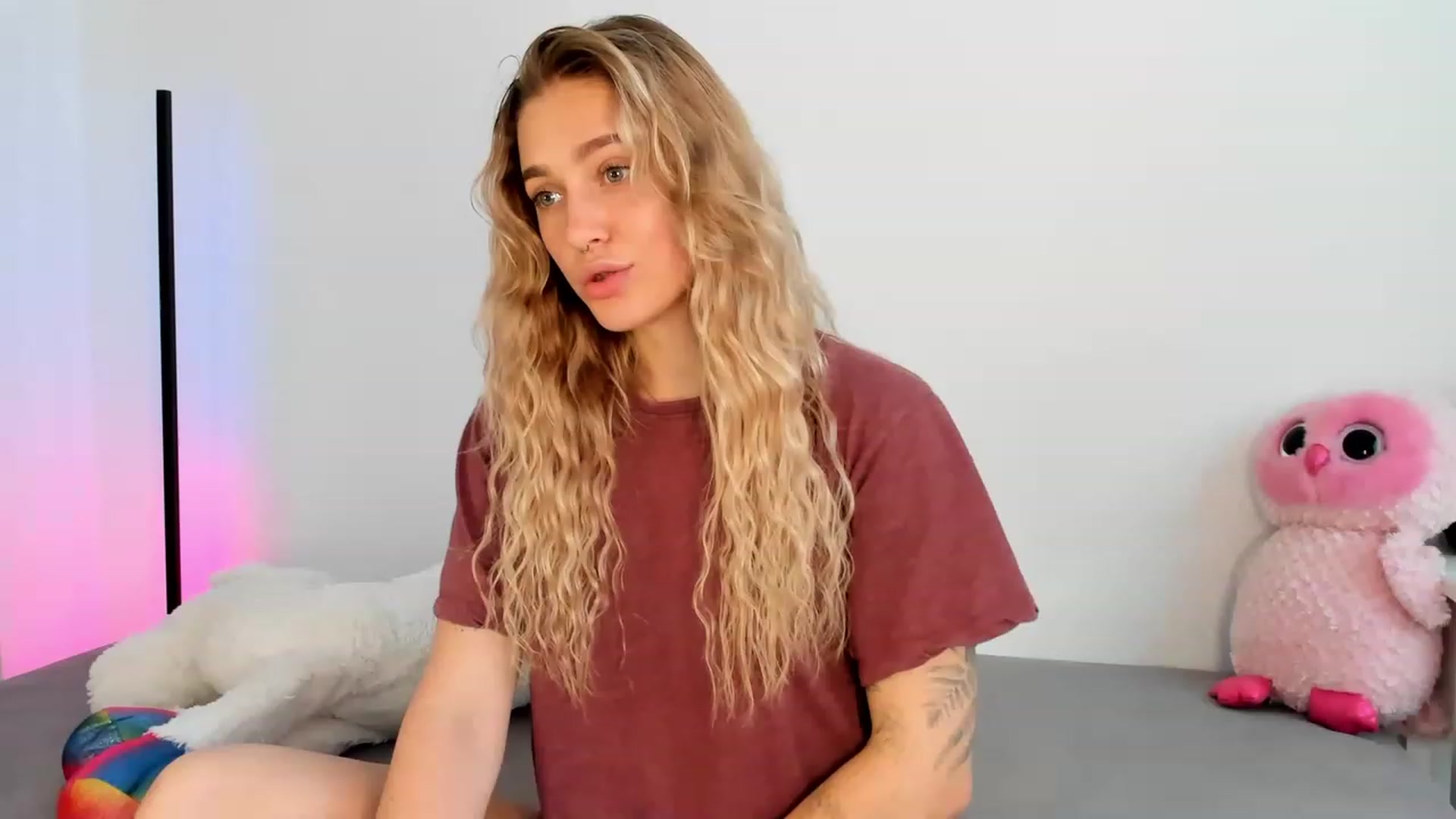 Gallery image thumbnail from Annjoy's myfreecams stream on, 06/19/2023, 09:04 image 1 of 20
