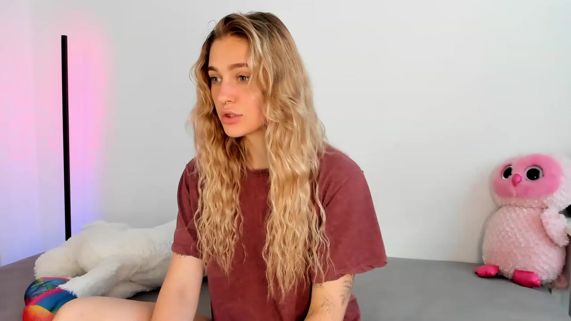 Gallery image thumbnail from Annjoy's myfreecams stream on, 06/19/2023, 09:04 image 2 of 20