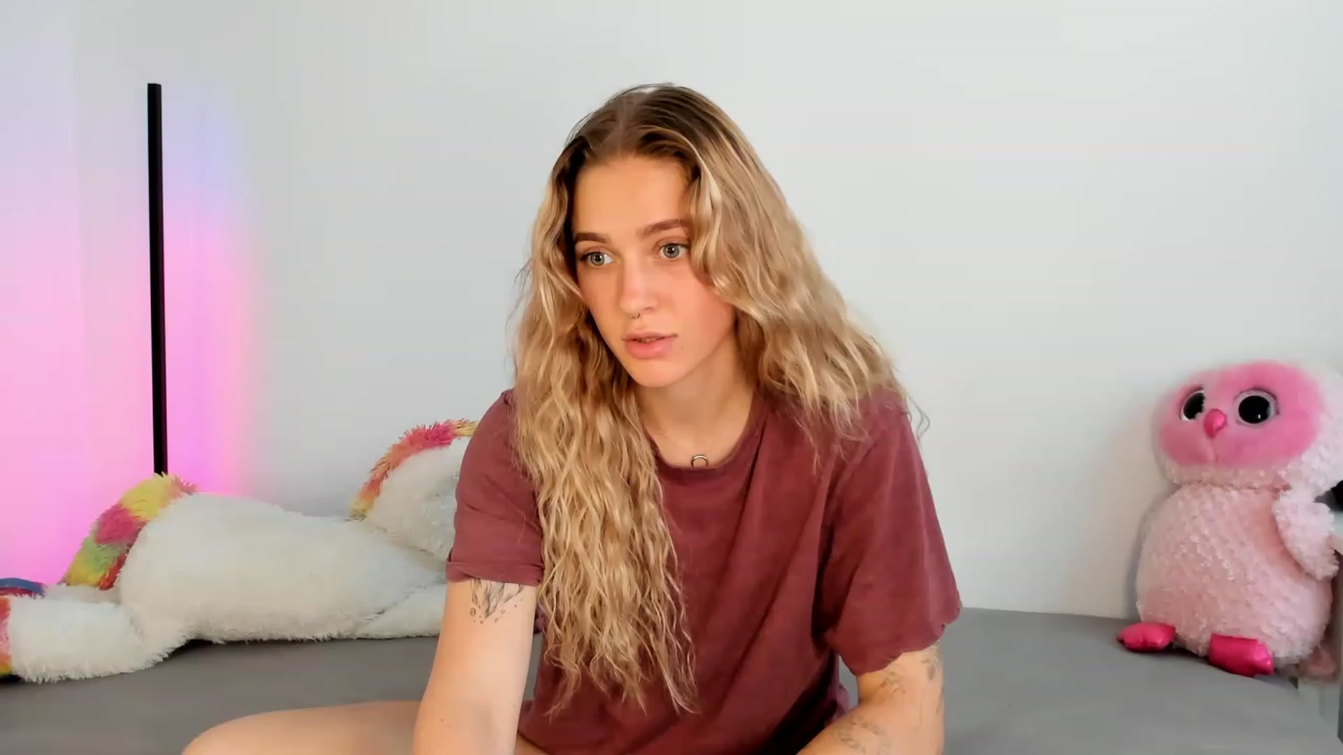 Gallery image thumbnail from Annjoy's myfreecams stream on, 06/19/2023, 09:04 image 16 of 20