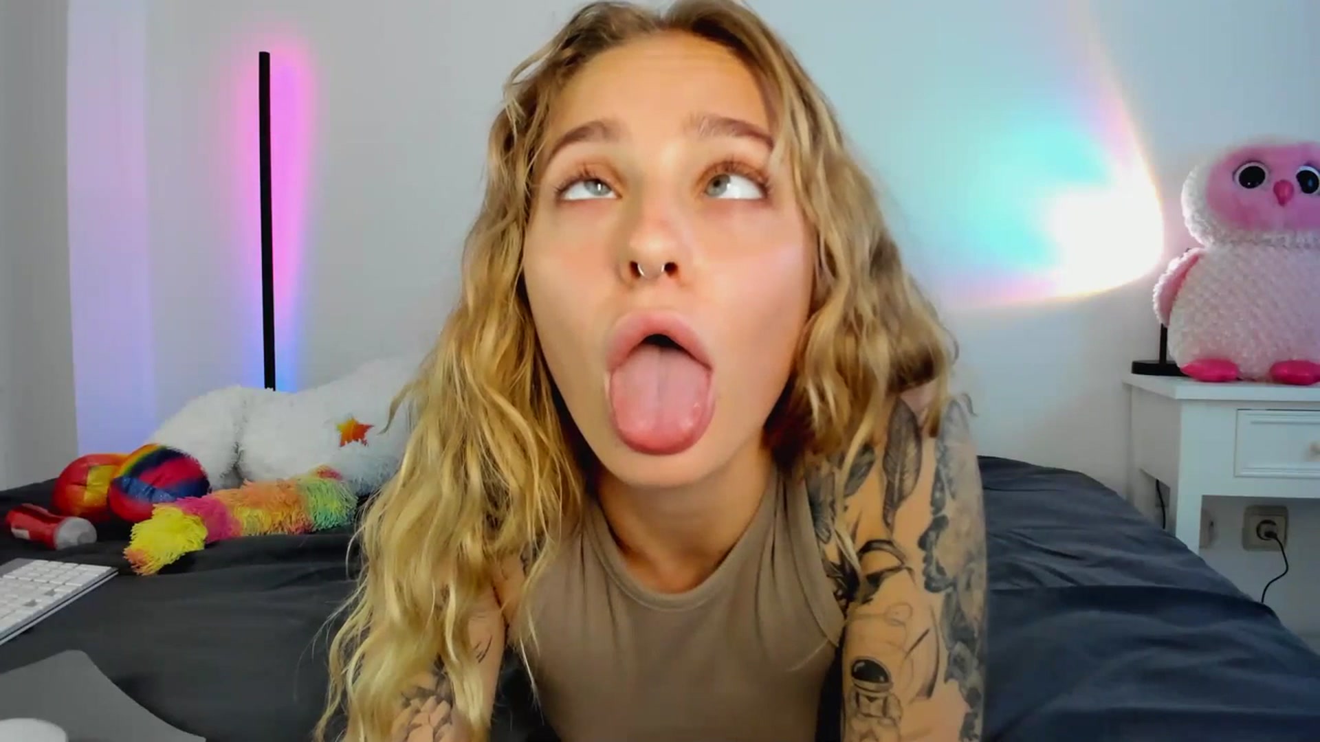 Gallery image thumbnail from Annjoy's myfreecams stream on, 07/21/2023, 10:33 image 5 of 20