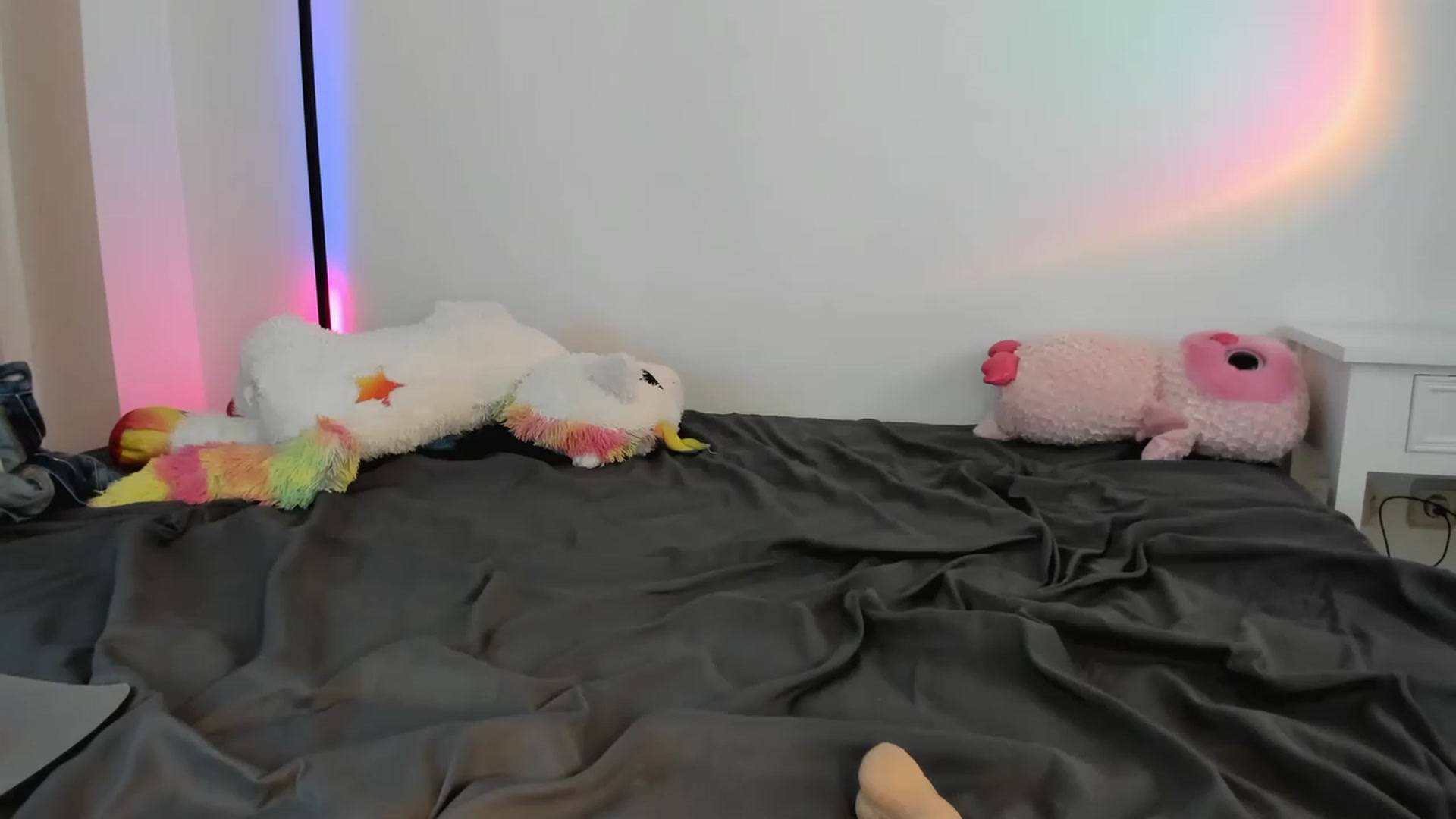 Gallery image thumbnail from Annjoy's myfreecams stream on, 07/23/2023, 09:45 image 14 of 20