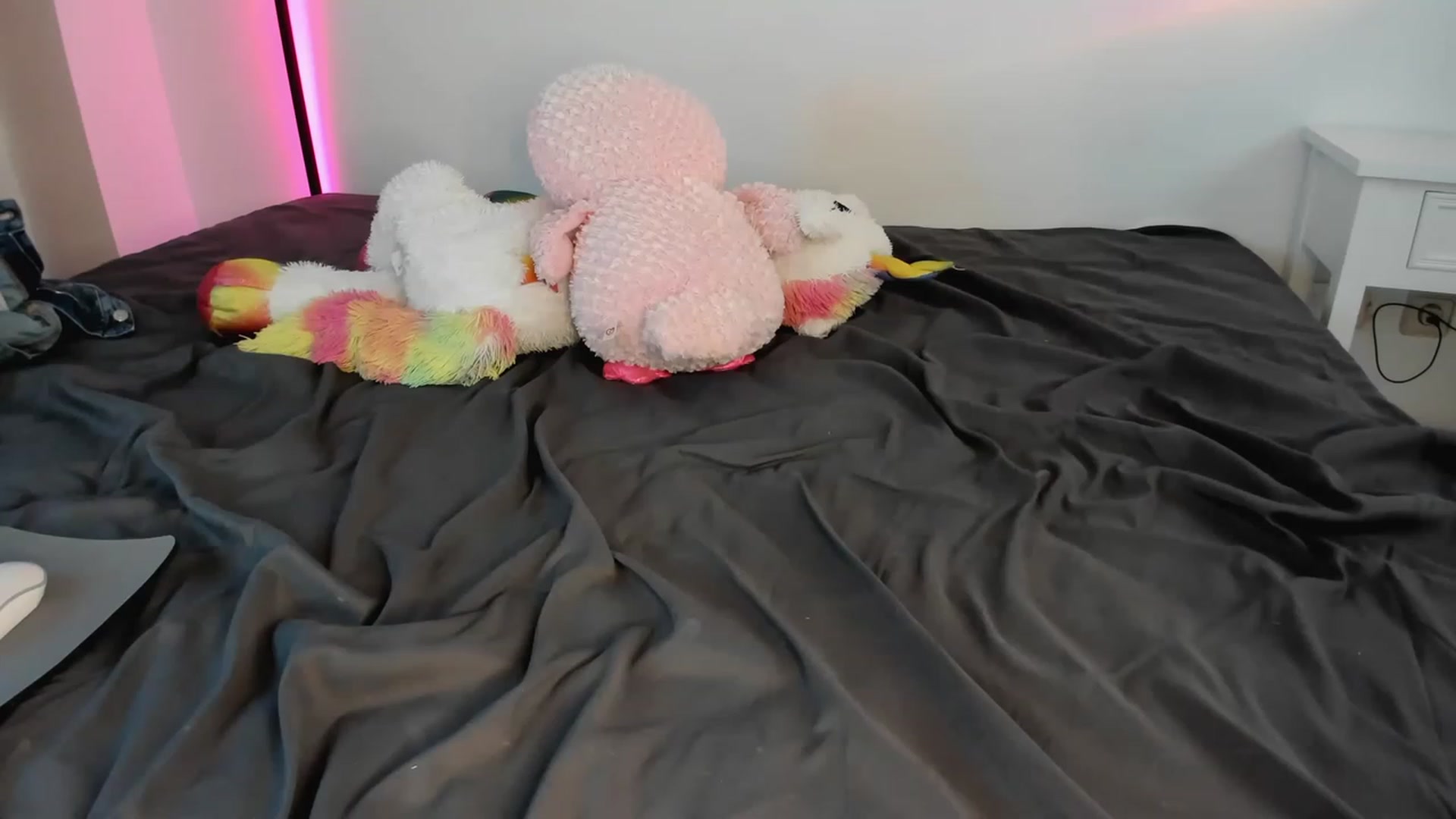 Gallery image thumbnail from Annjoy's myfreecams stream on, 07/23/2023, 09:45 image 17 of 20