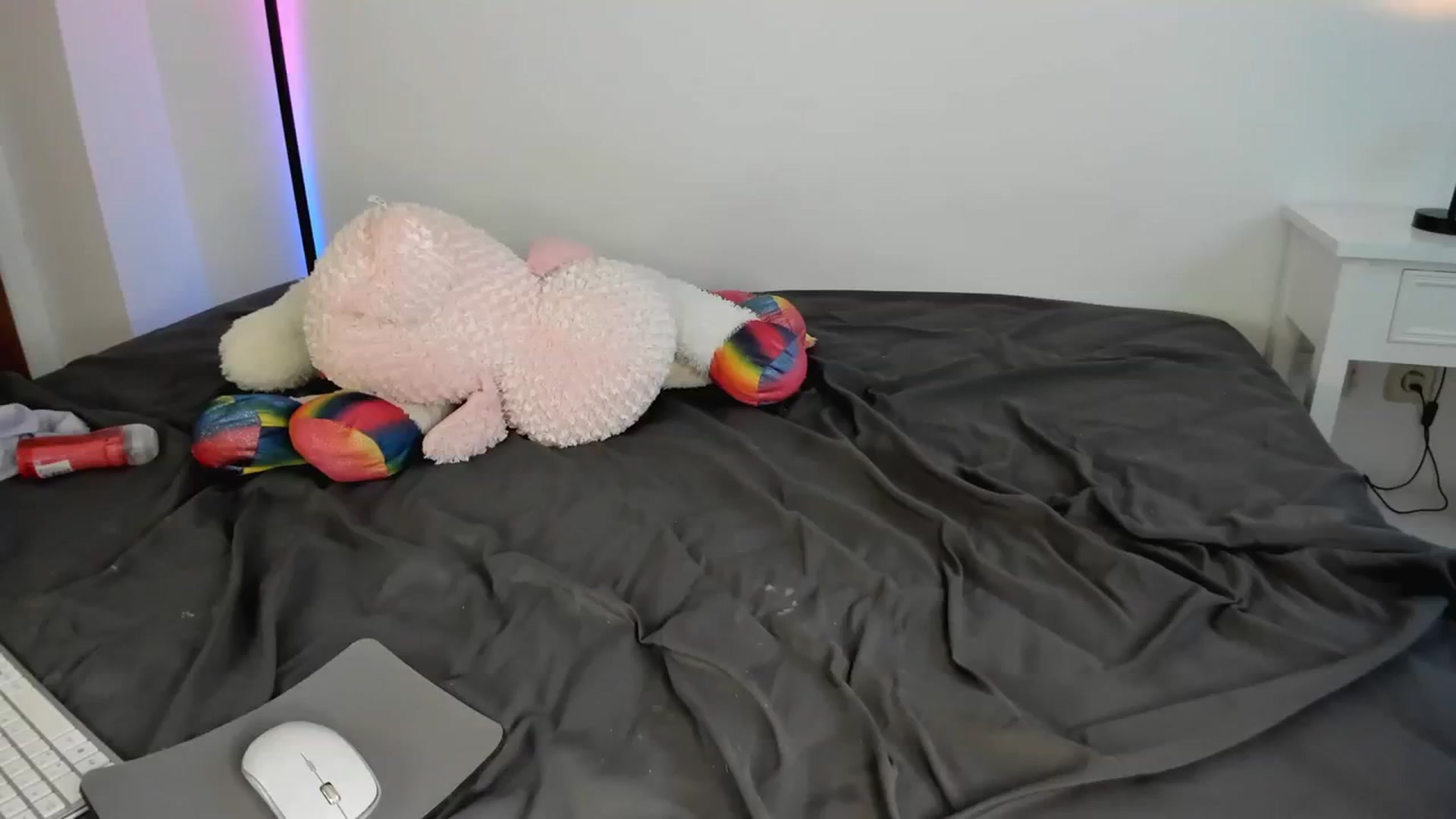 Gallery image thumbnail from Annjoy's myfreecams stream on, 07/31/2023, 09:45 image 11 of 20