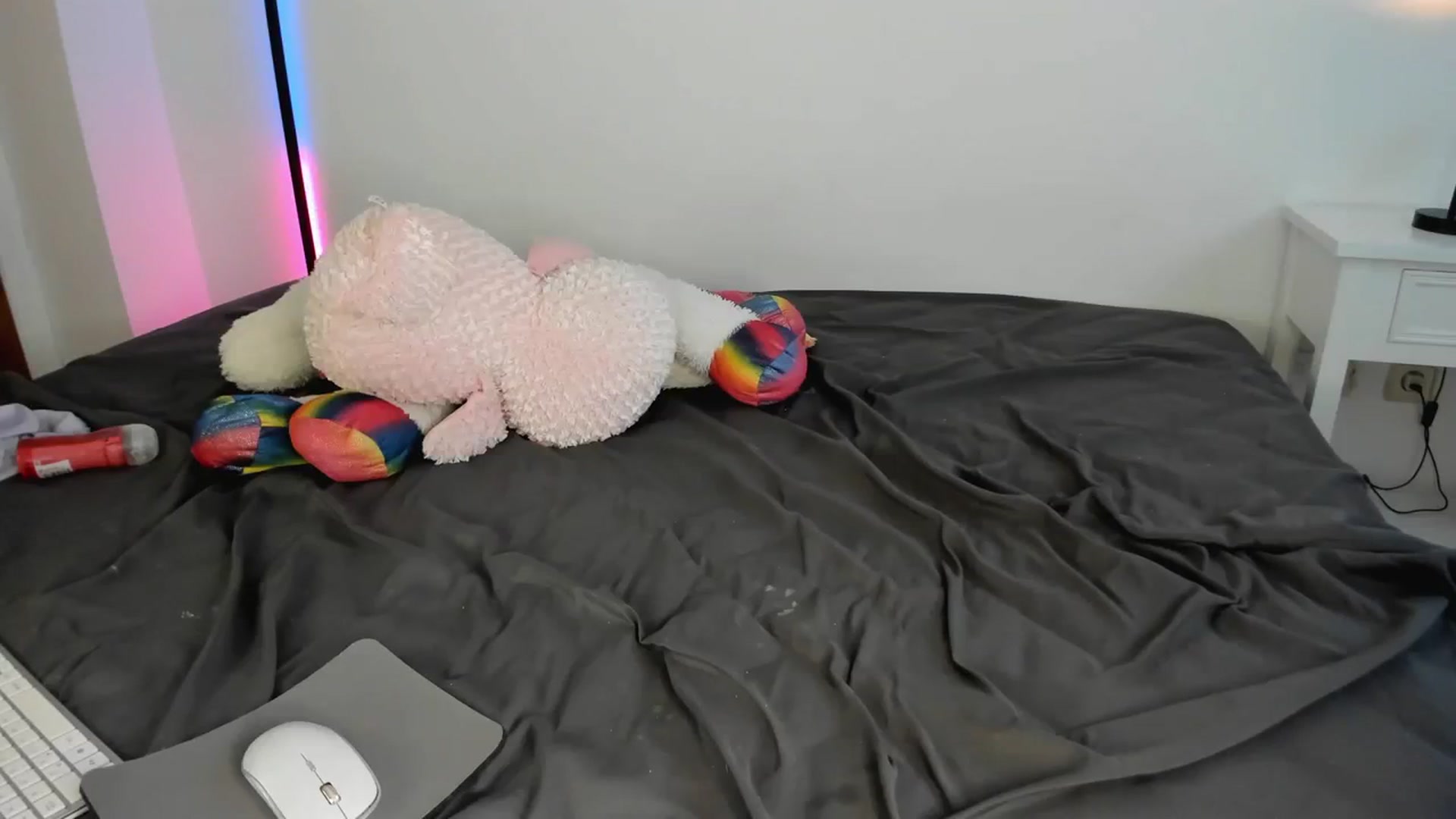 Gallery image thumbnail from Annjoy's myfreecams stream on, 07/31/2023, 09:45 image 10 of 20