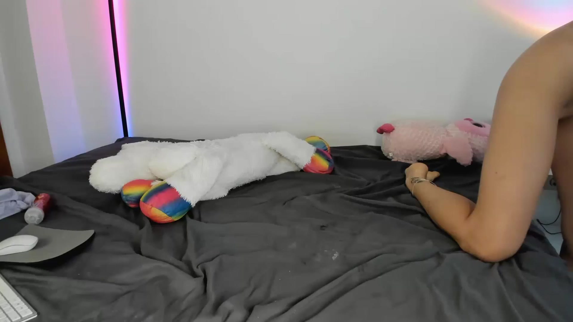 Gallery image thumbnail from Annjoy's myfreecams stream on, 07/31/2023, 10:34 image 16 of 20