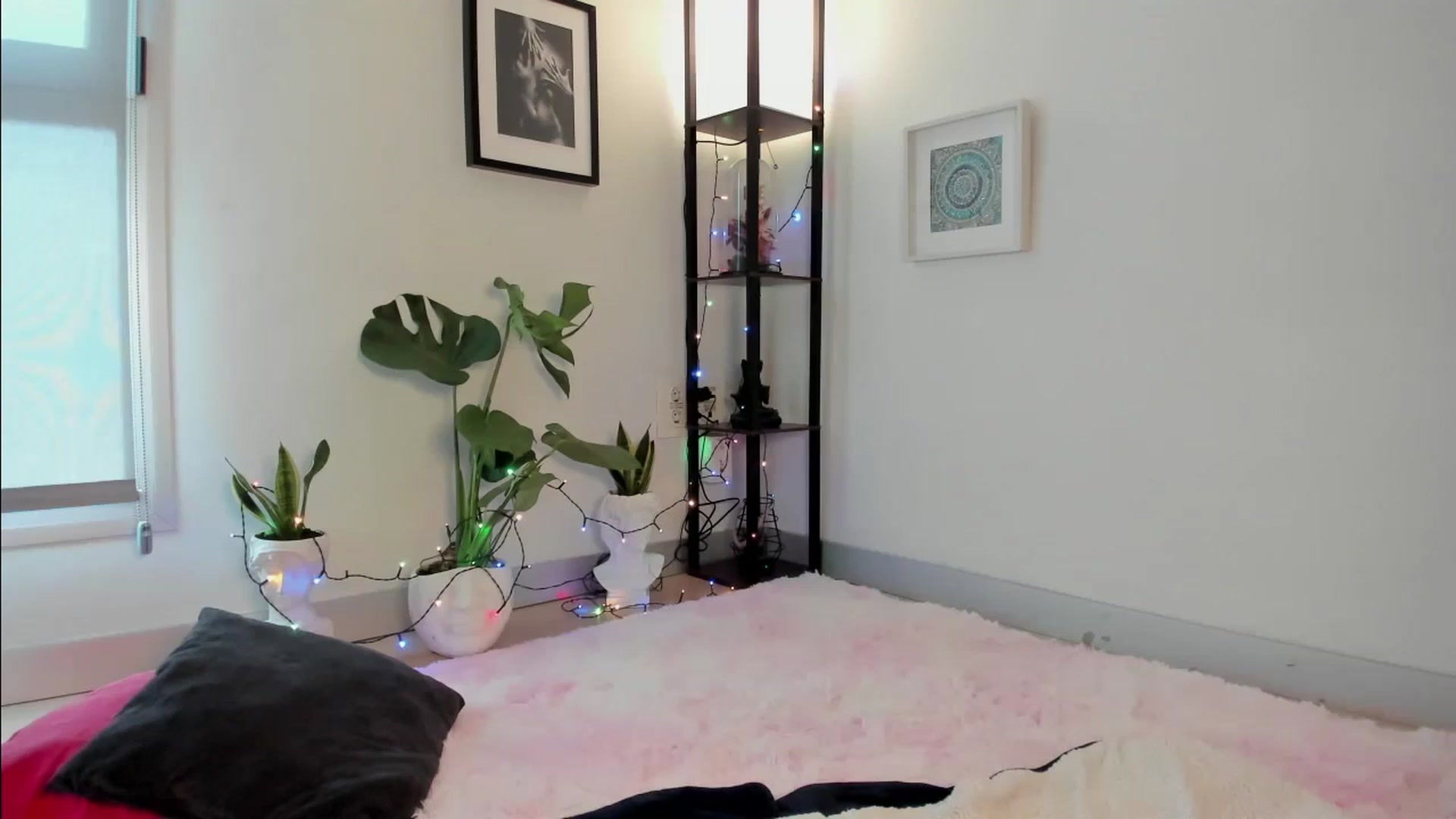 Gallery image thumbnail from Annjoy's myfreecams stream on, 09/07/2023, 10:36 image 2 of 20