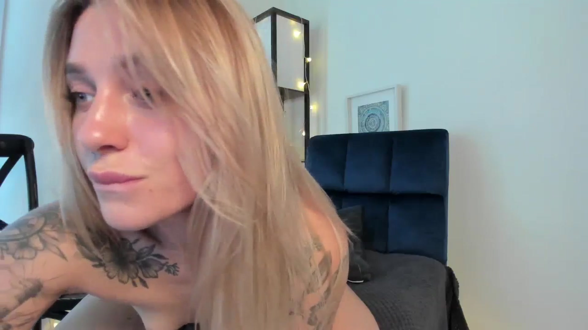 Gallery image thumbnail from Annjoy's myfreecams stream on, 09/09/2023, 10:38 image 13 of 20