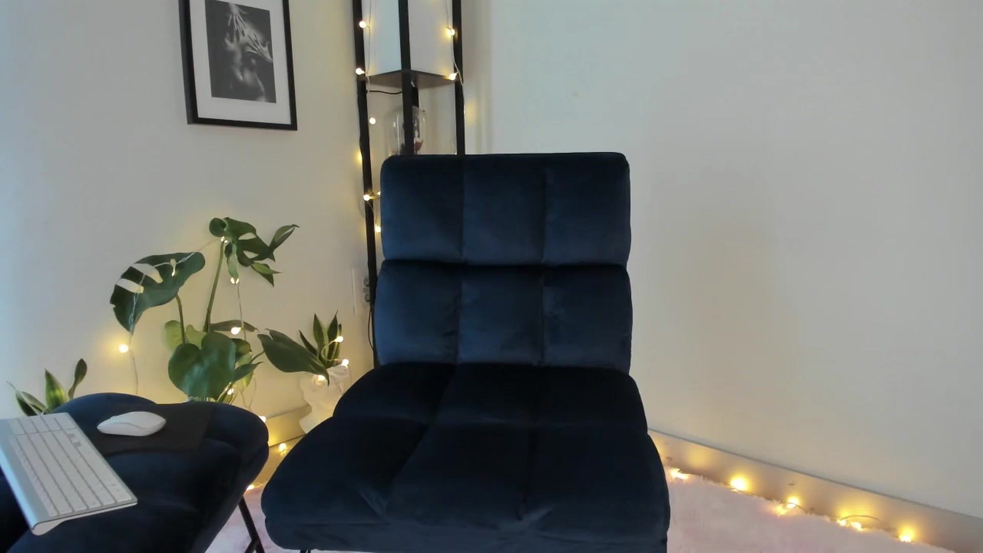 Gallery image thumbnail from Annjoy's myfreecams stream on, 09/10/2023, 10:12 image 20 of 20