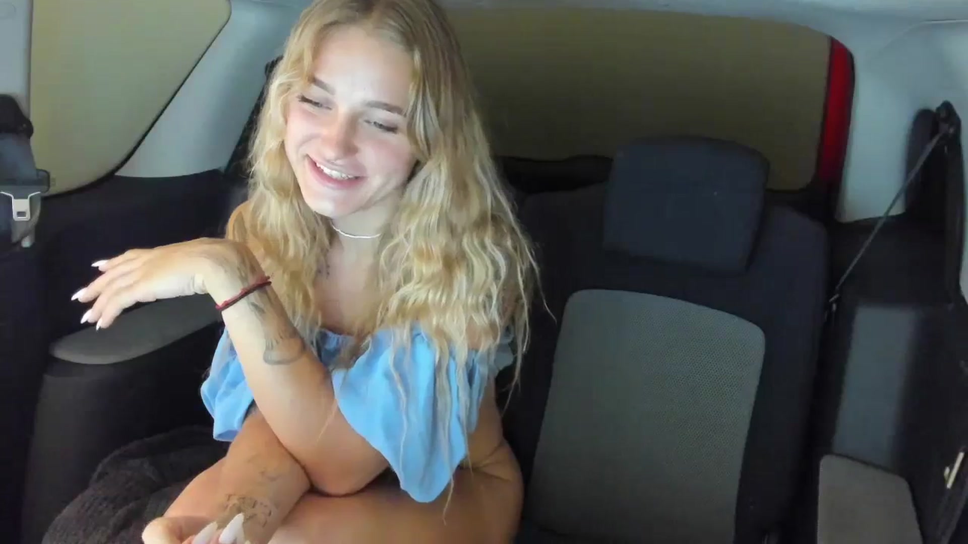 Gallery image thumbnail from Annjoy's myfreecams stream on, 09/17/2023, 10:39 image 20 of 20
