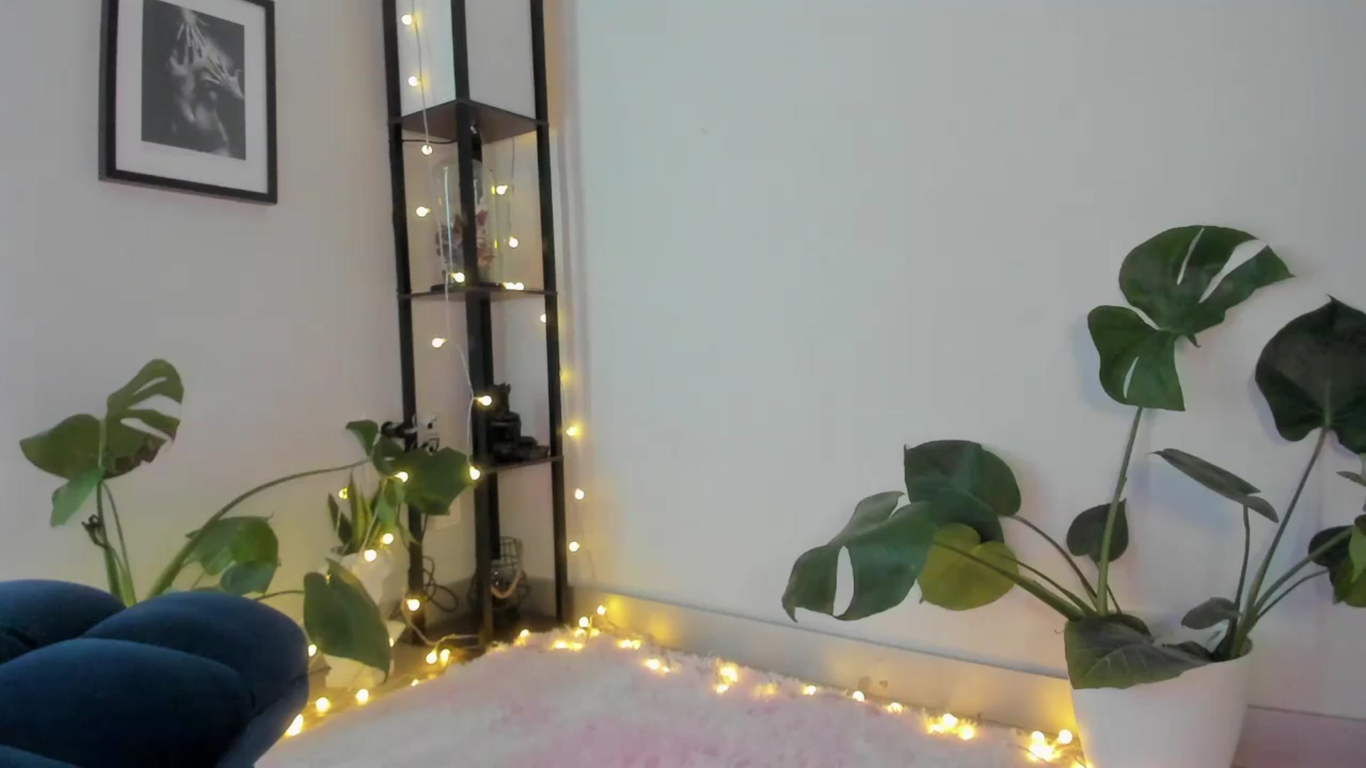 Gallery image thumbnail from Annjoy's myfreecams stream on, 10/20/2023, 10:34 image 19 of 20