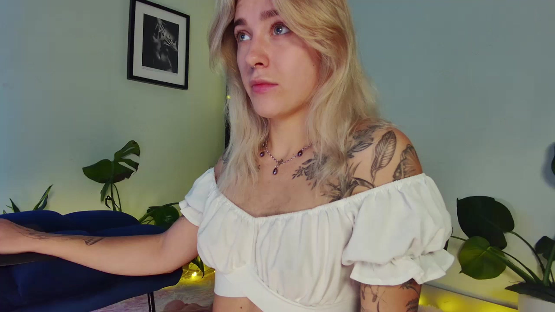 Gallery image thumbnail from Annjoy's myfreecams stream on, 11/09/2023, 07:44 image 15 of 20