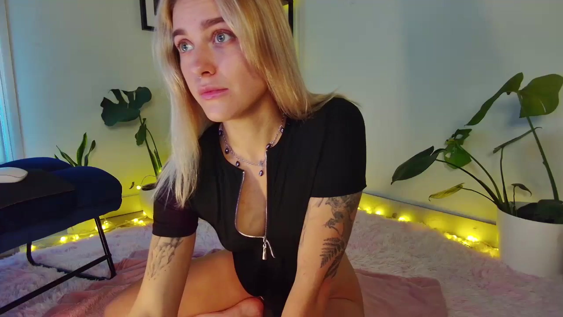 Gallery image thumbnail from Annjoy's myfreecams stream on, 11/13/2023, 07:47 image 20 of 20