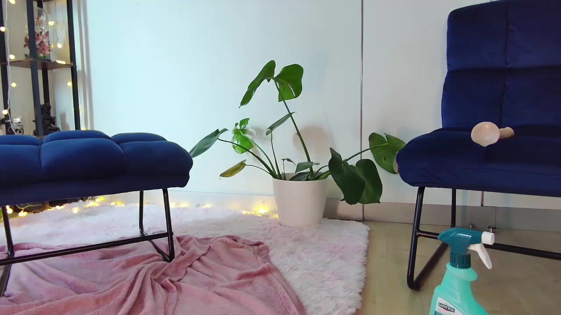 Gallery image thumbnail from Annjoy's myfreecams stream on, 11/13/2023, 11:27 image 17 of 20